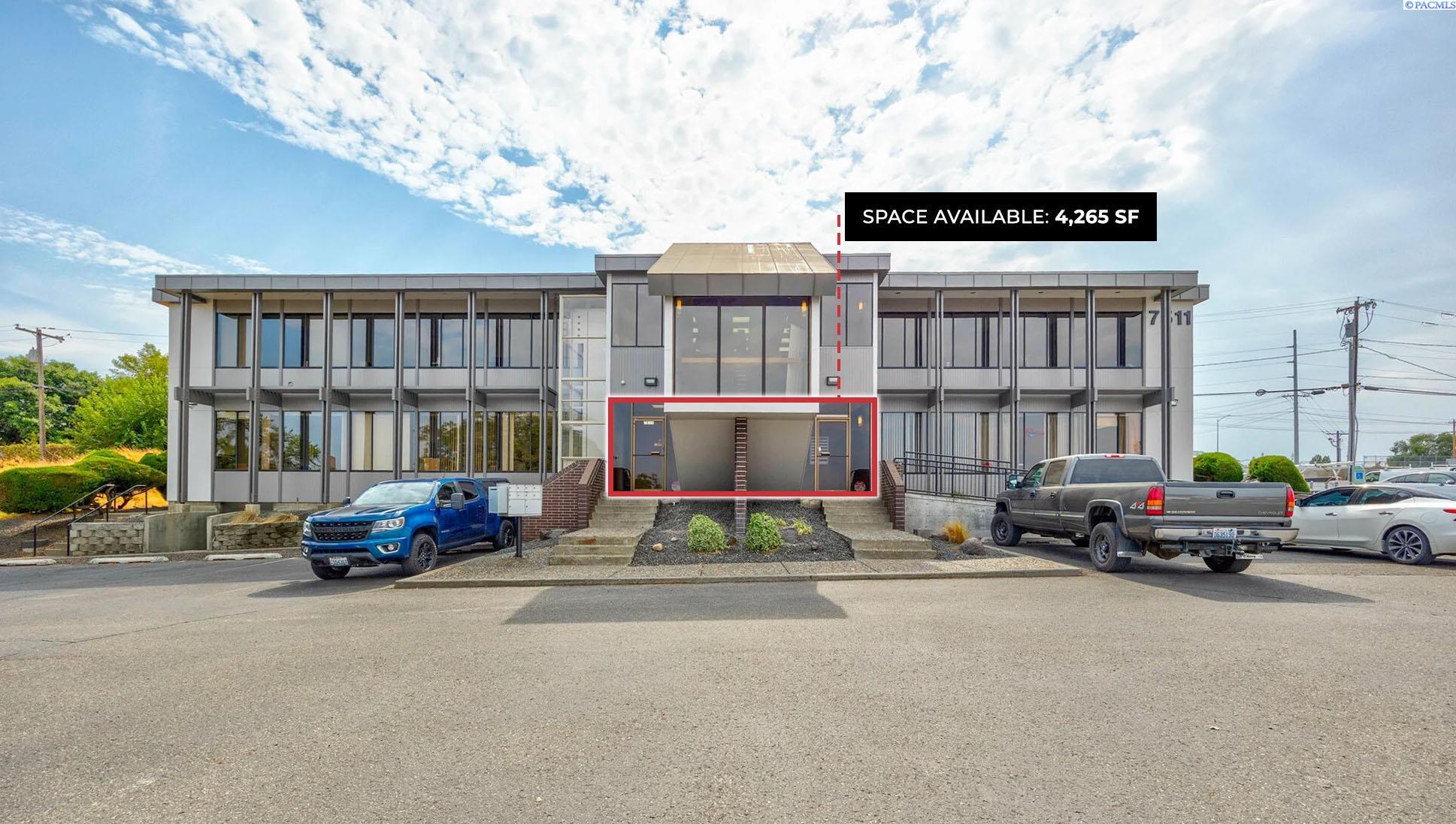 7511 W Arrowhead Ave - Ste G