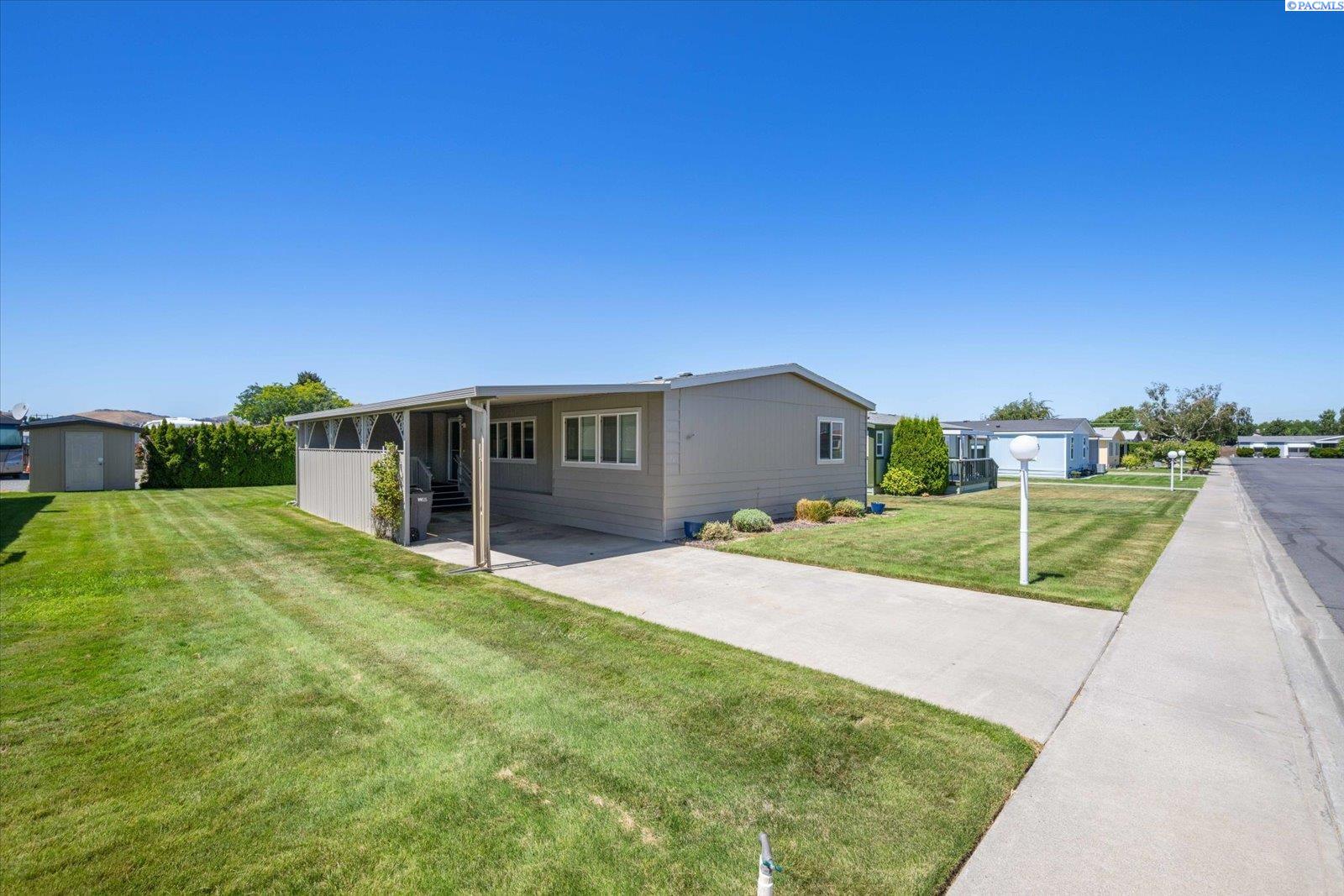312 S Columbia Center Blvd #96