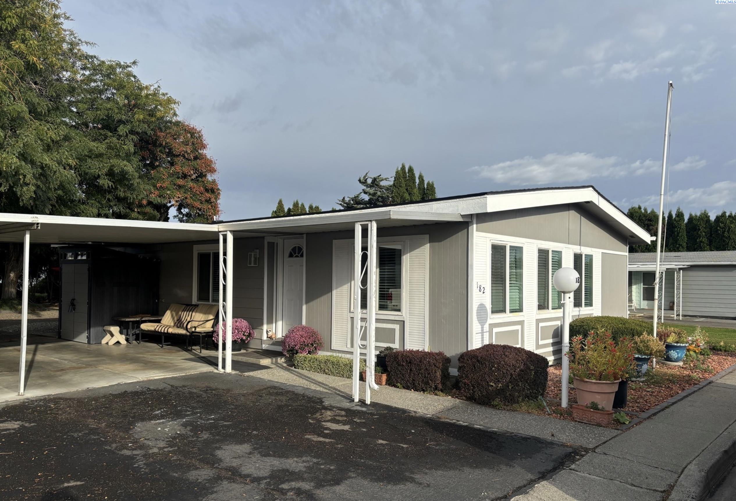 7901 W Clearwater Ave #182