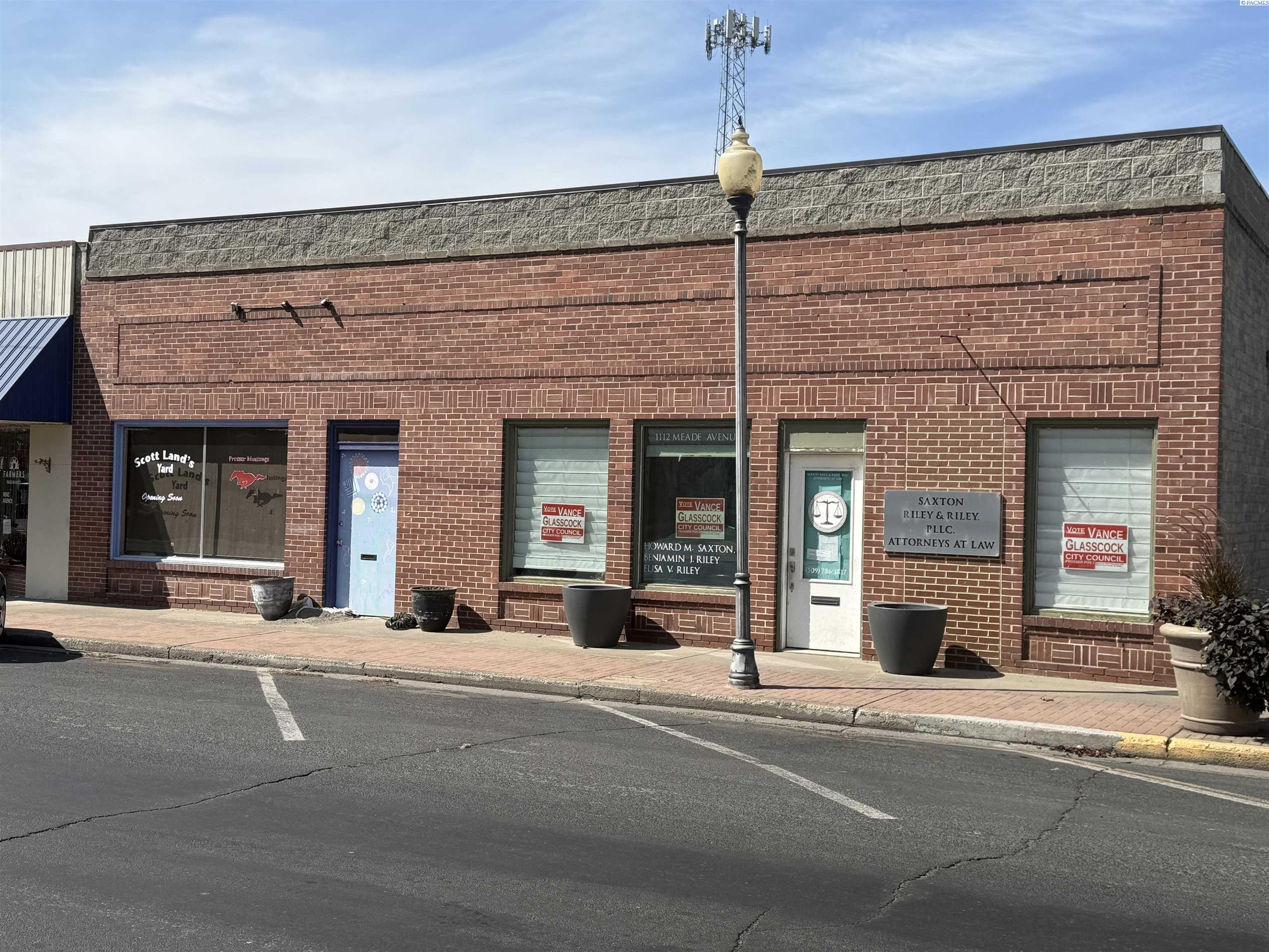1110-1112 Meade Ave