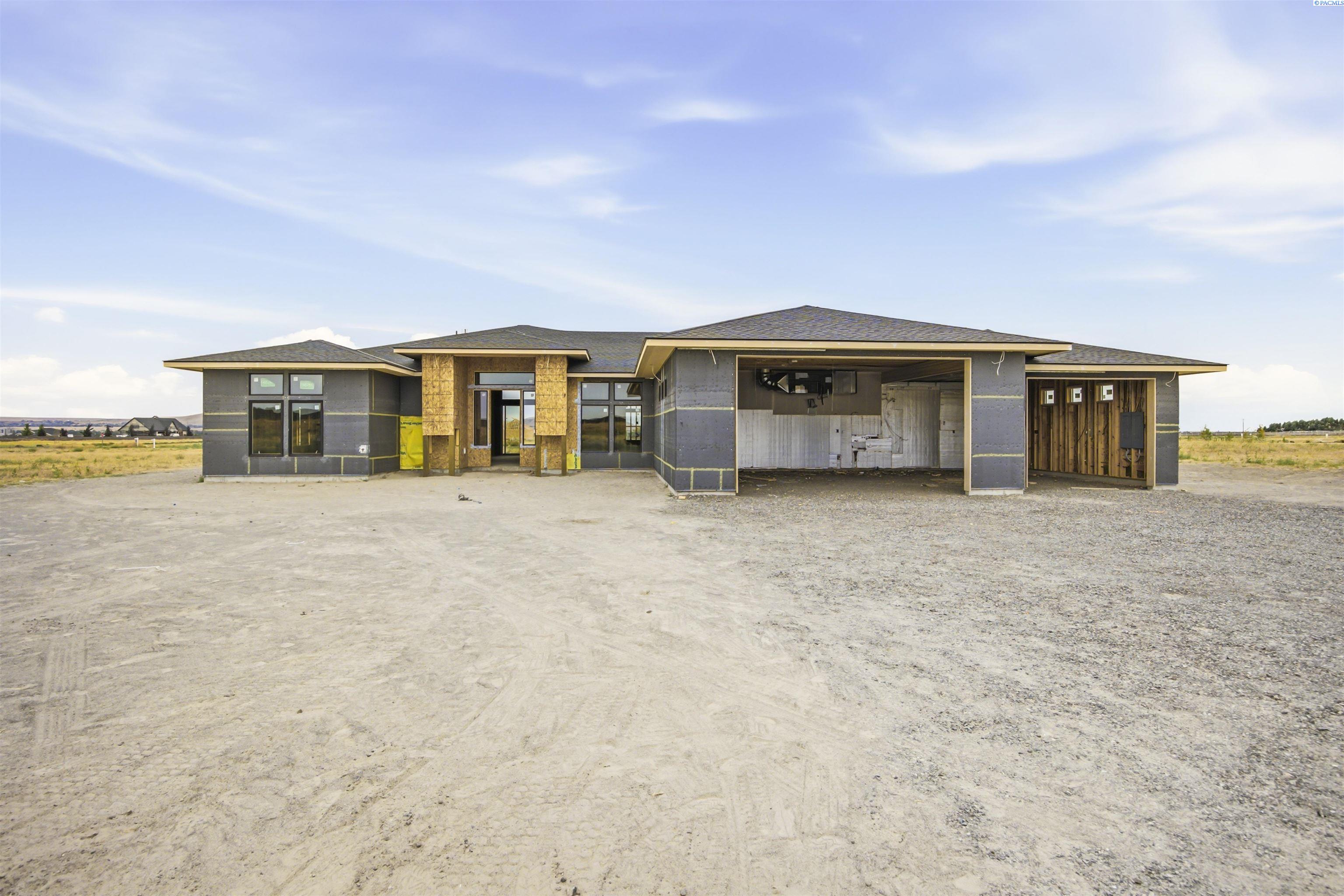 8402 Axil Lane