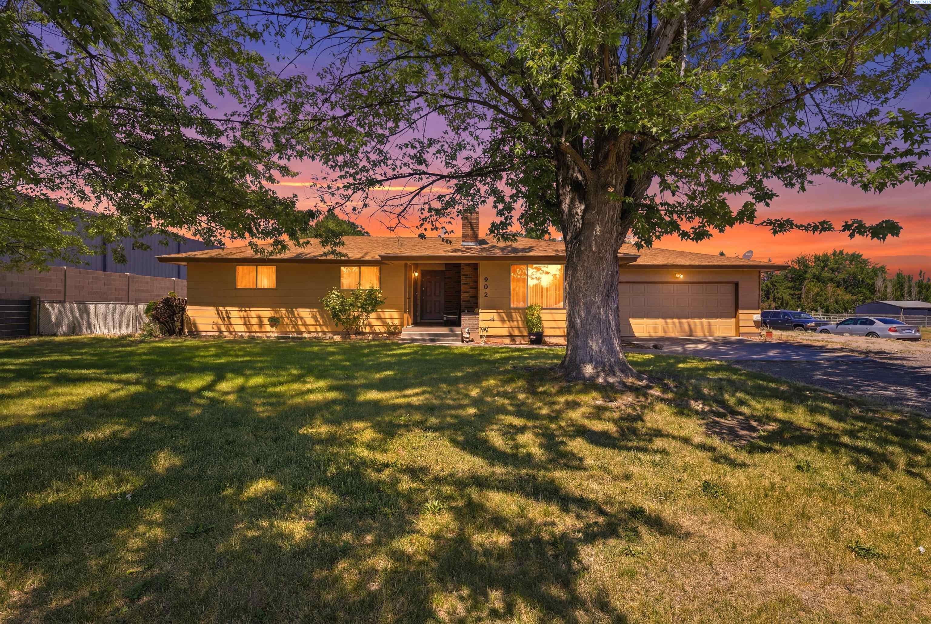 902 S Kellogg