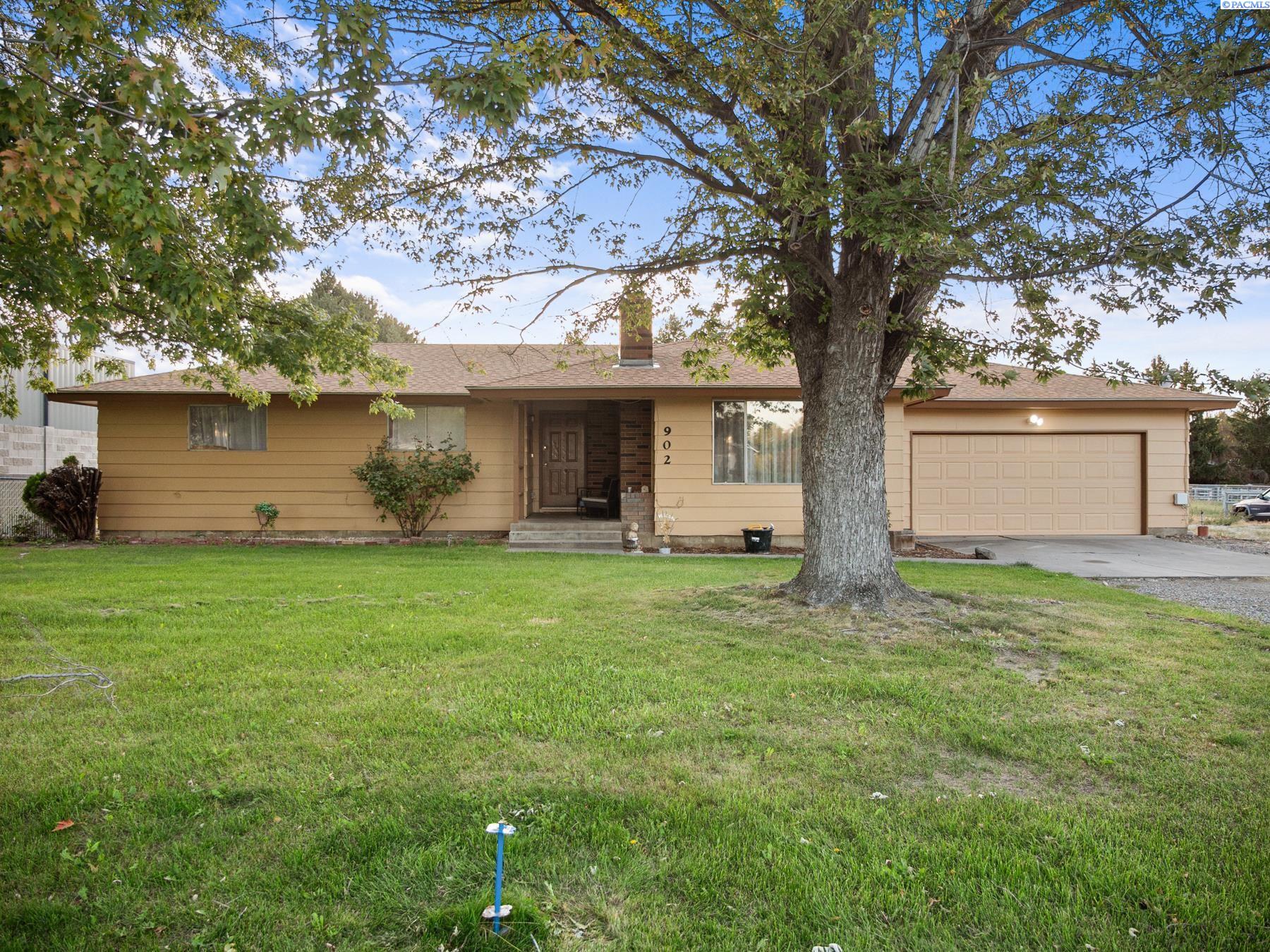 902 S Kellogg