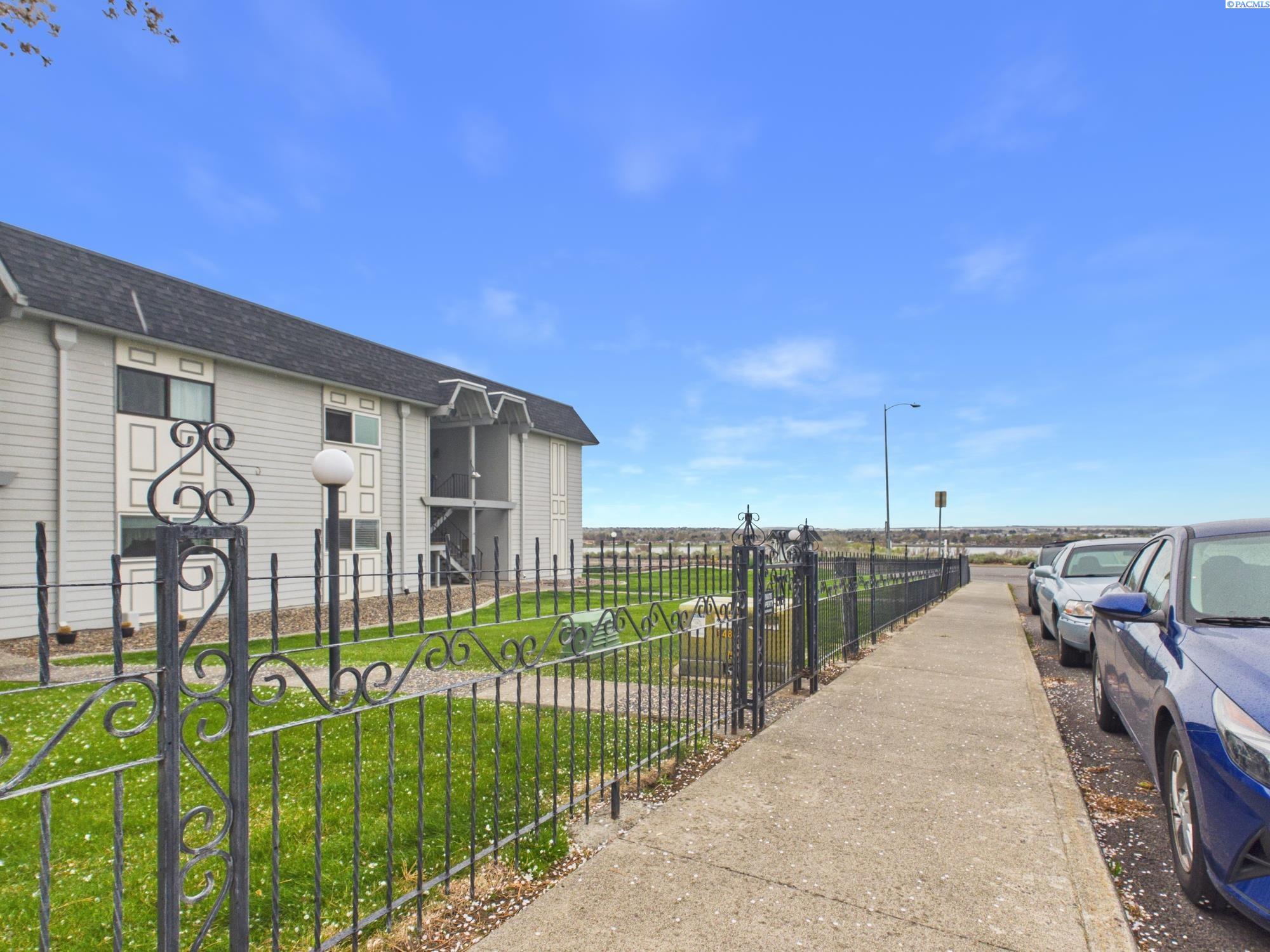 2401 W Canal Dr
