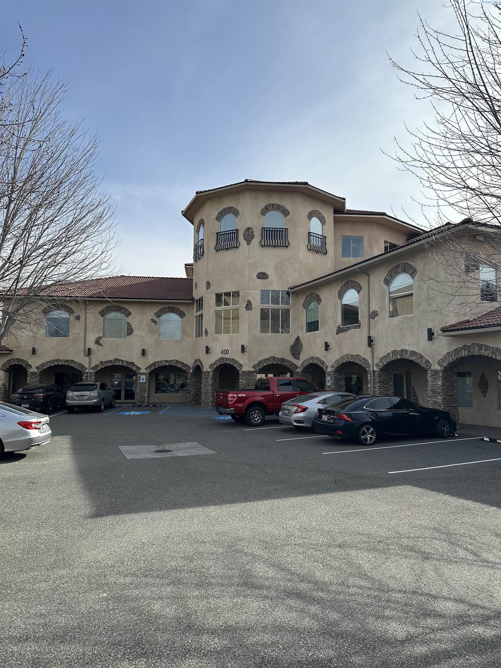 404 Bradley Blvd