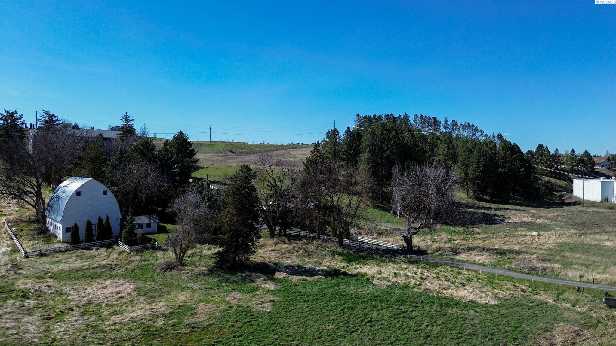 1905 SE Johnson Ave.