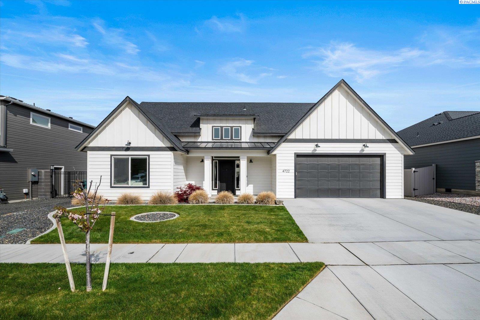 4722 White Dr