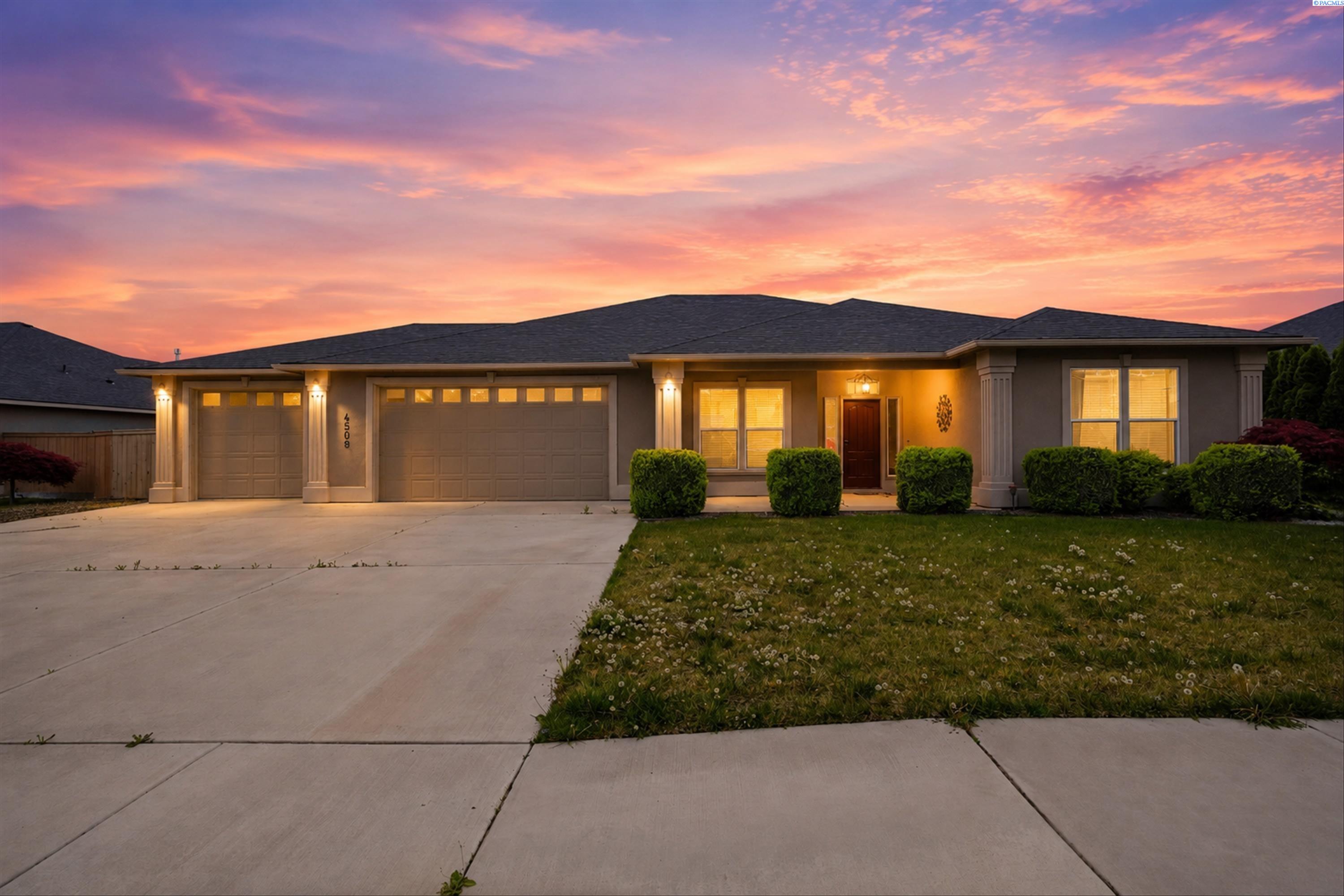 4508 Bermuda Dunes Dr