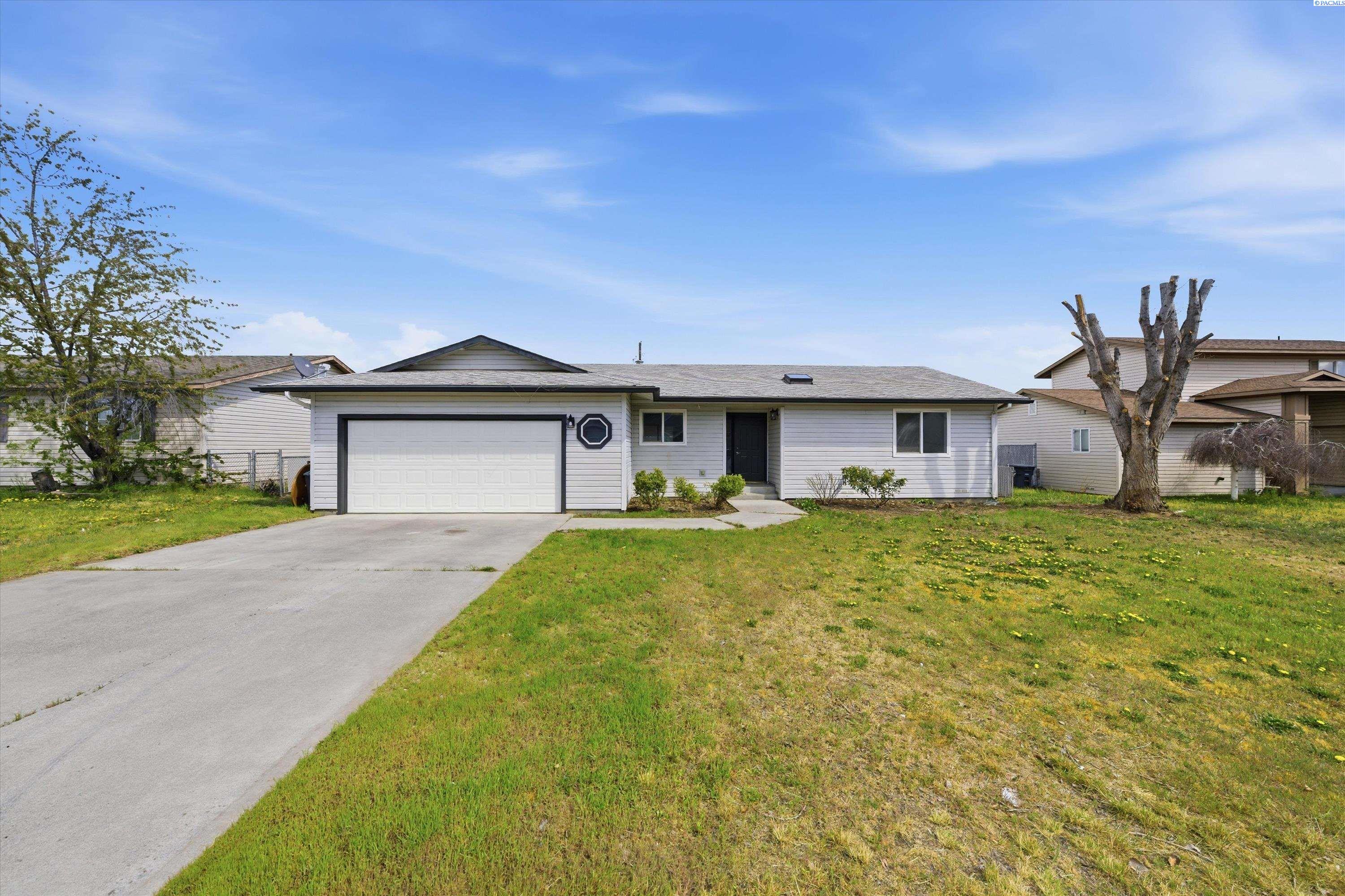 725 NW Sunburst Ct