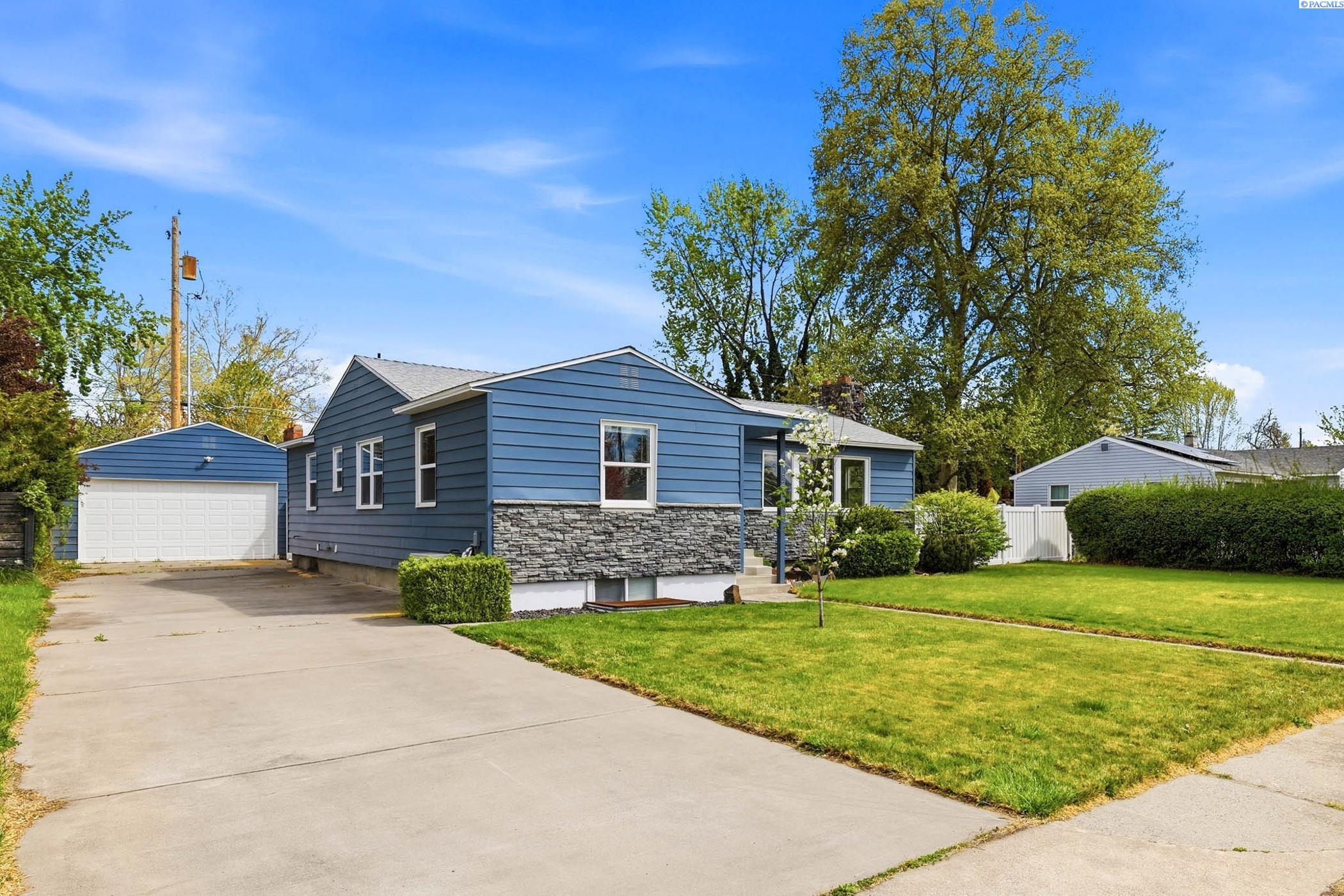 82 Hodges Ct.