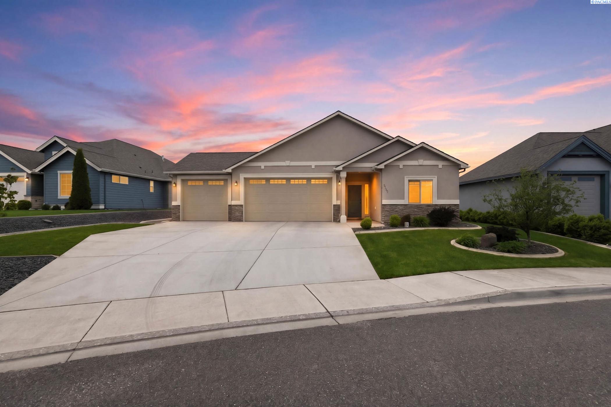 3161 Deserthawk Loop