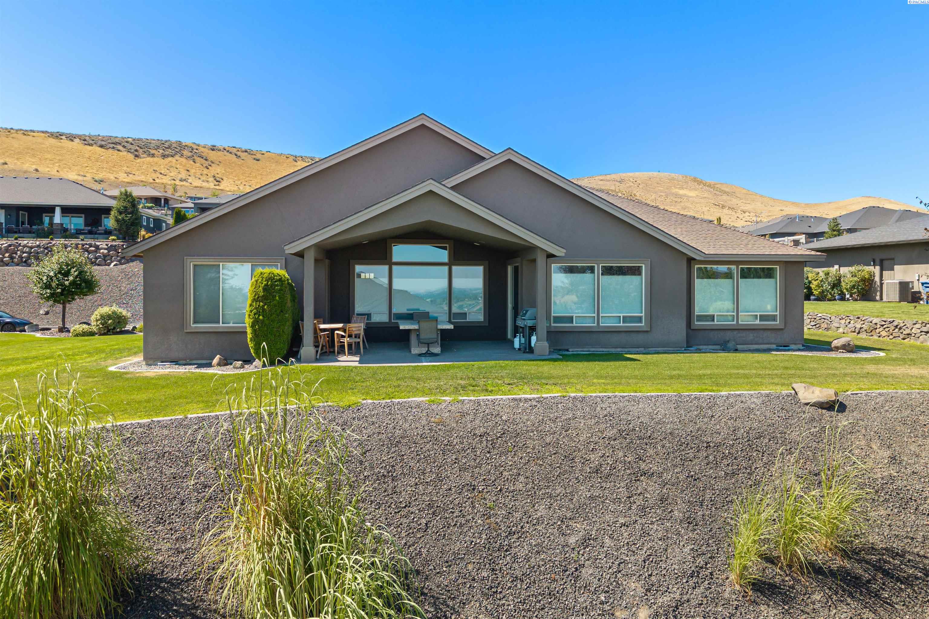 1638 Naples Lane