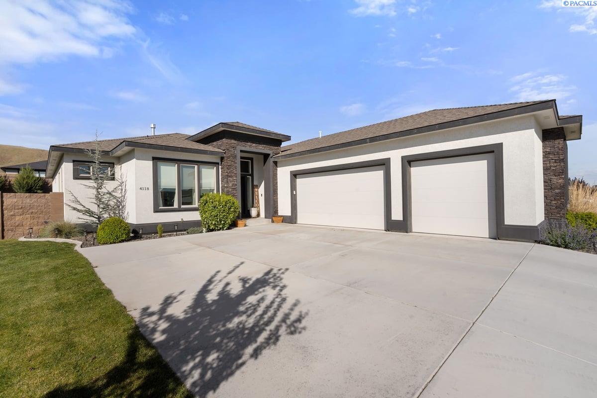 4118 Corvina St.