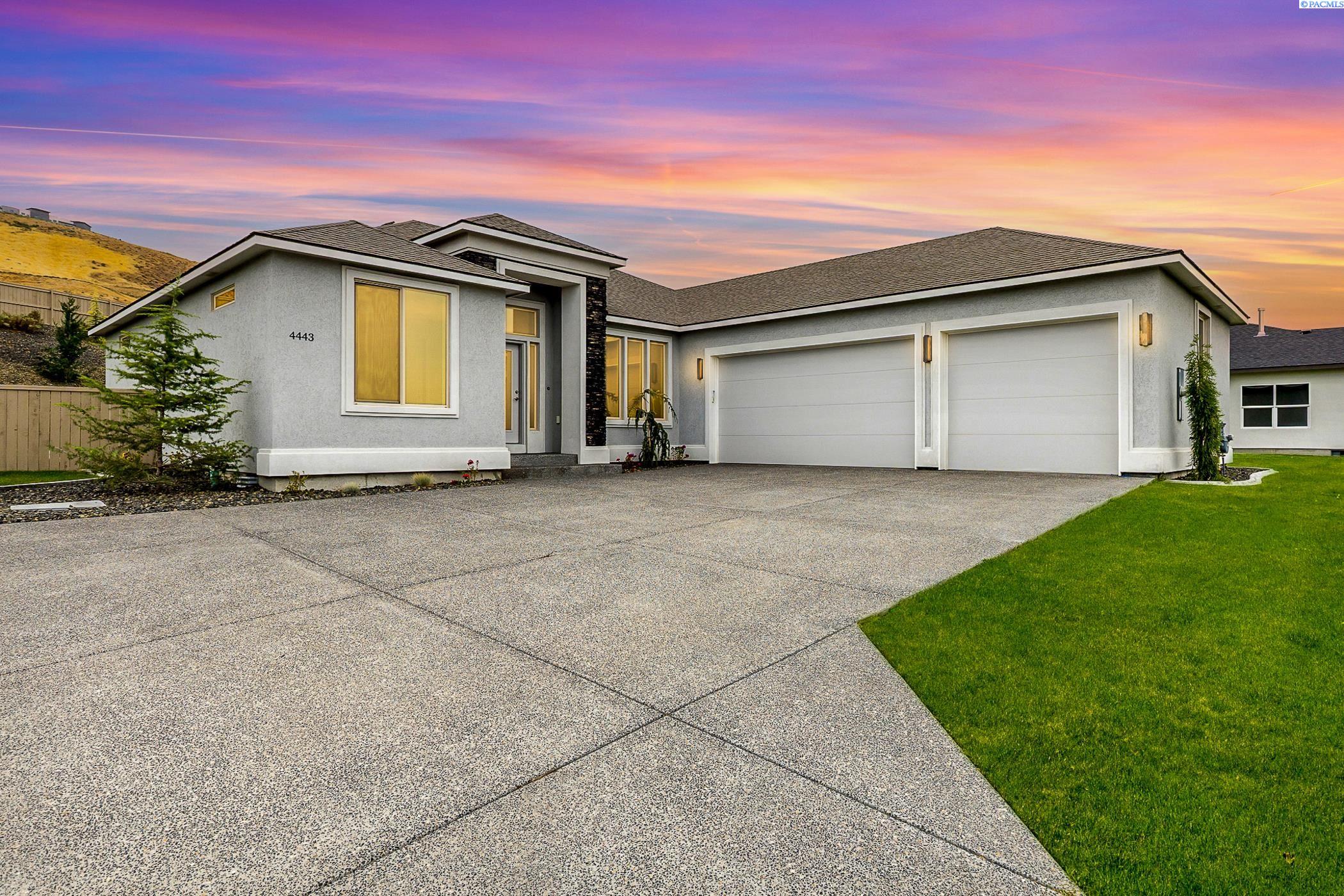 4443 Cowlitz Blvd