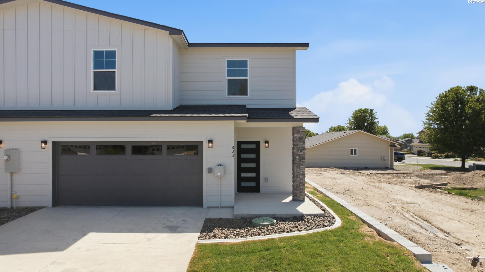 803 Fountain Blvd