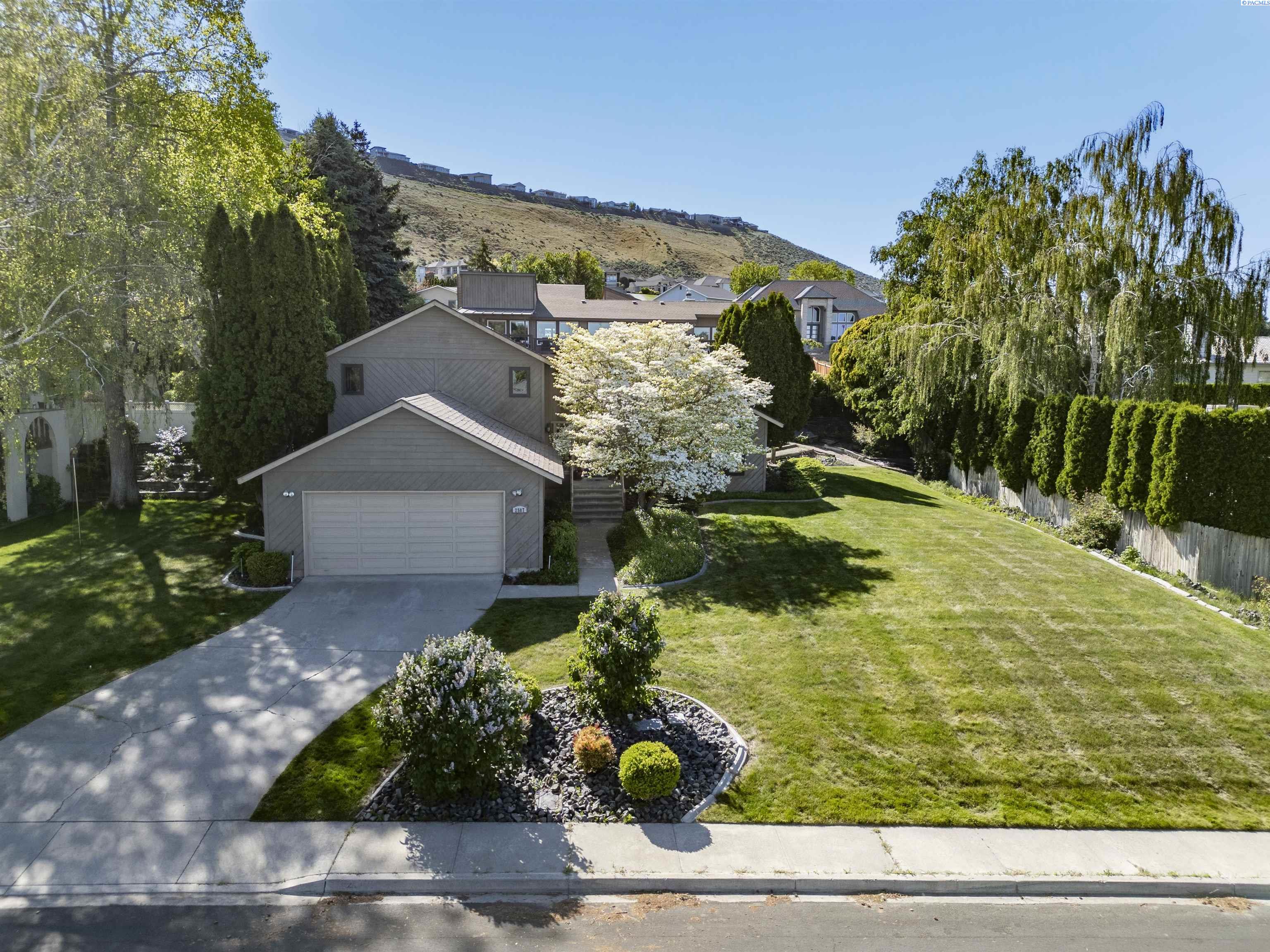 2507 Dawn Hill Court