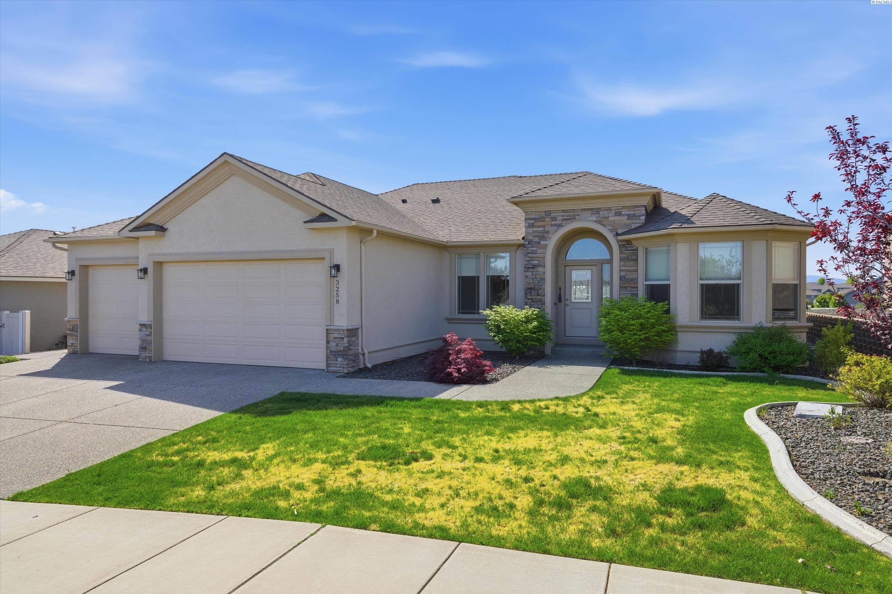 3258 Wild Canyon Way