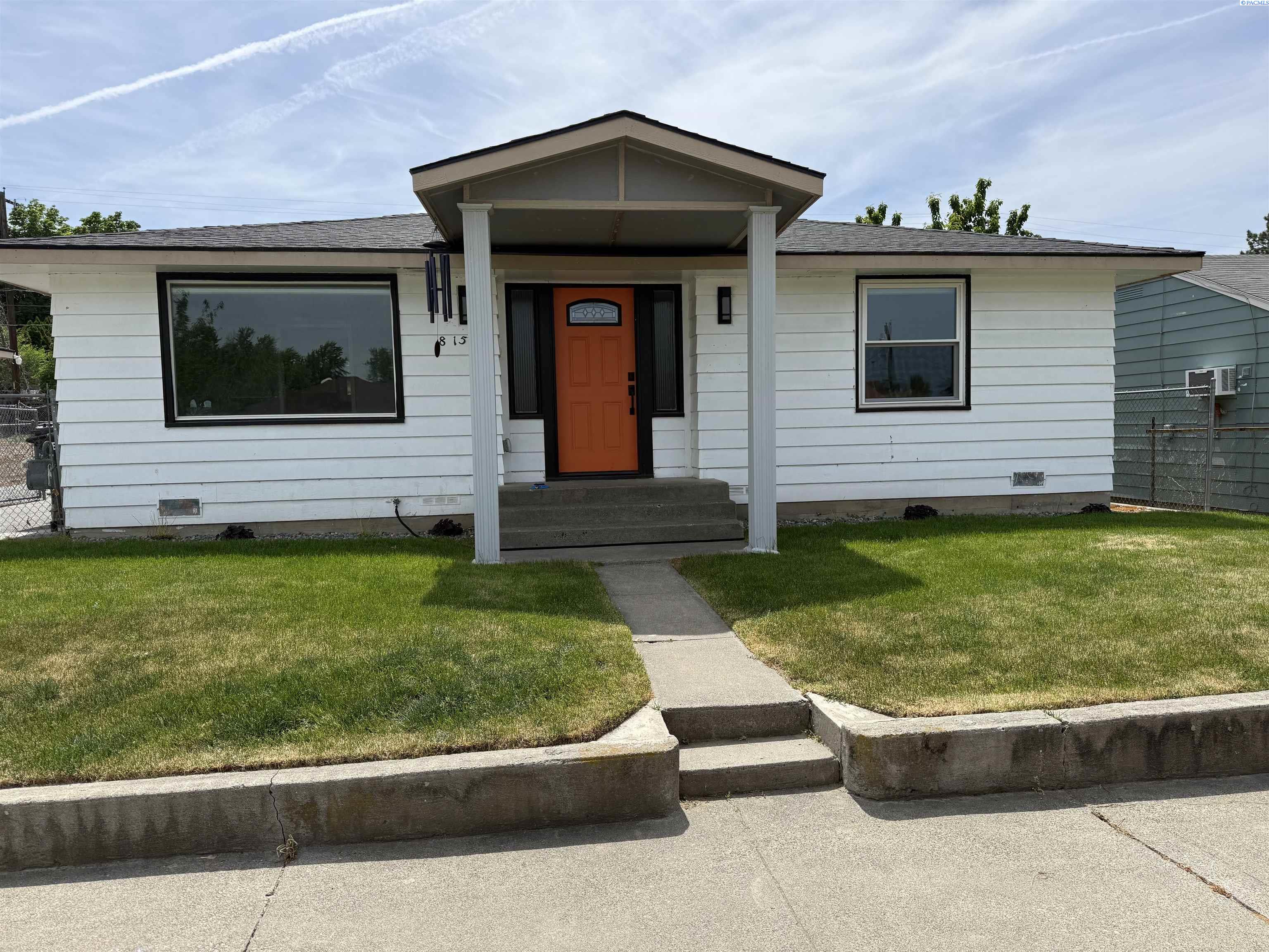 815 Ellen Ave