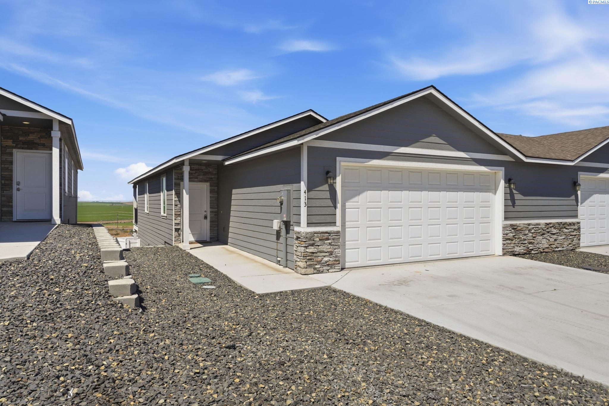 413 Bedrock Loop