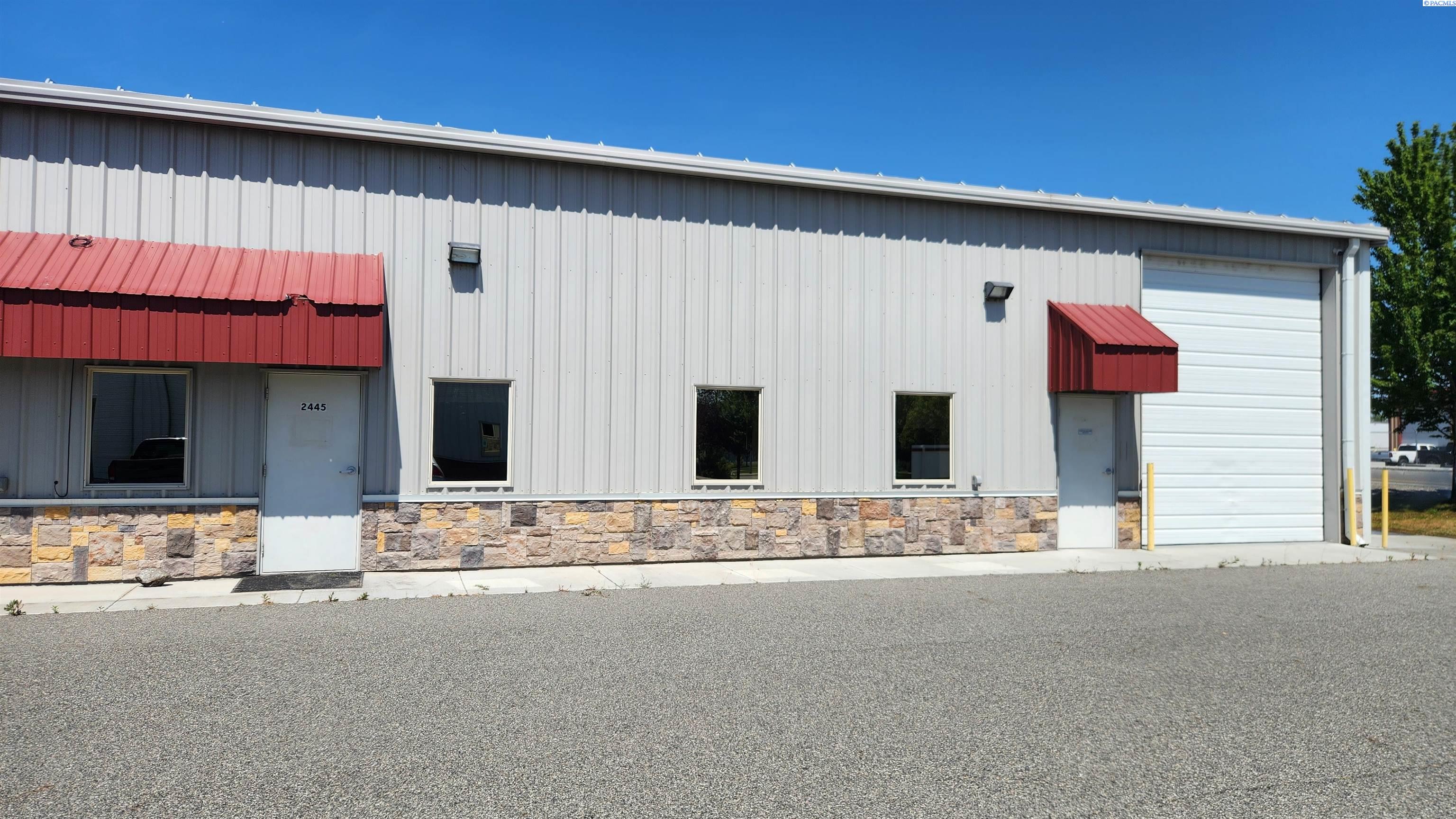 2445 Robertson Dr