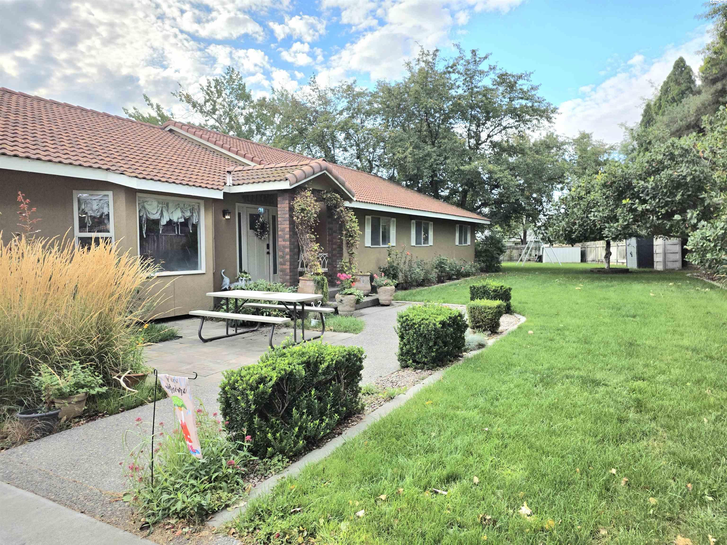 1450 Adair Dr