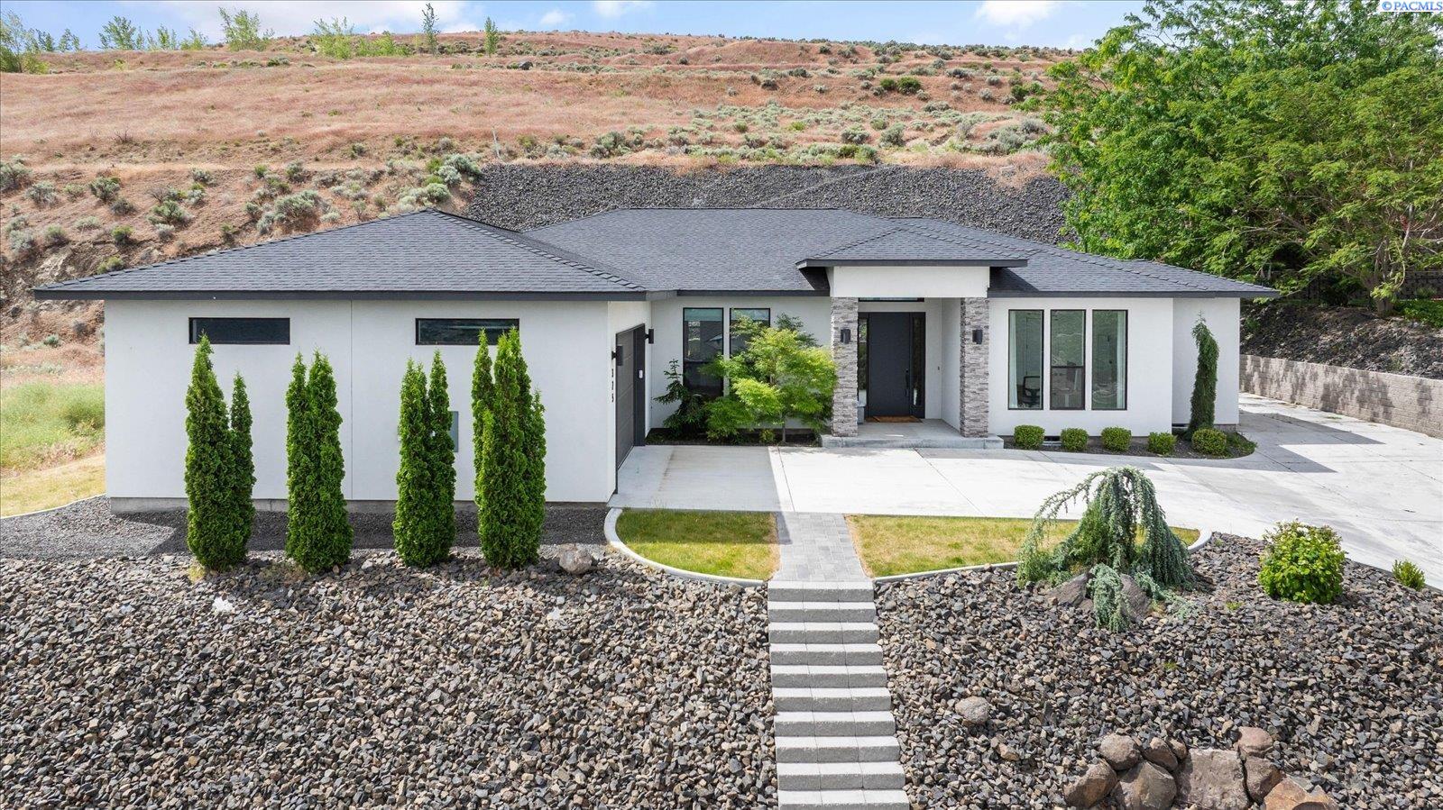 325 Rockwood Drive