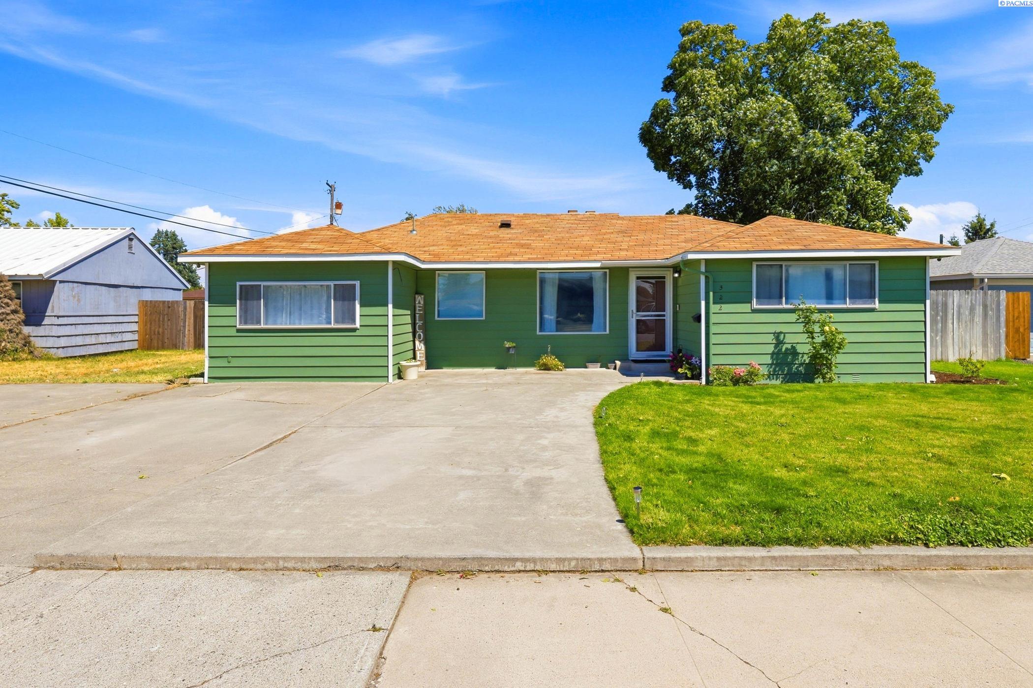 322 N Zillah