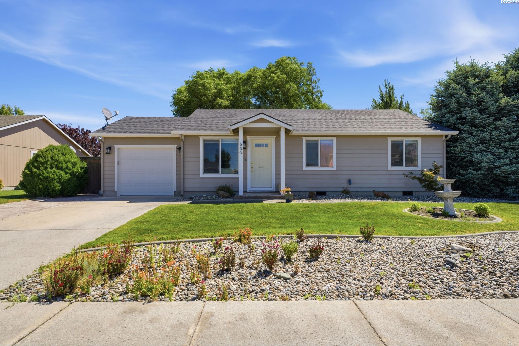 600 Riverstone Dr.