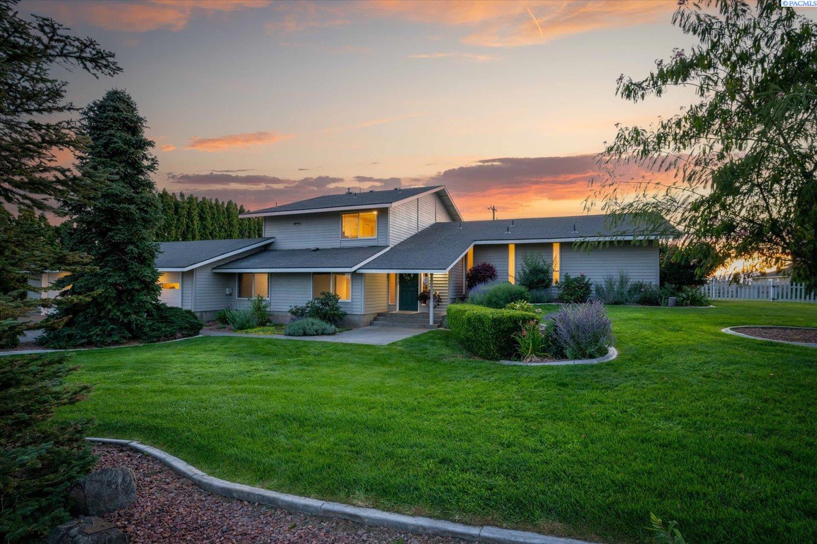 590 McDonald Dr