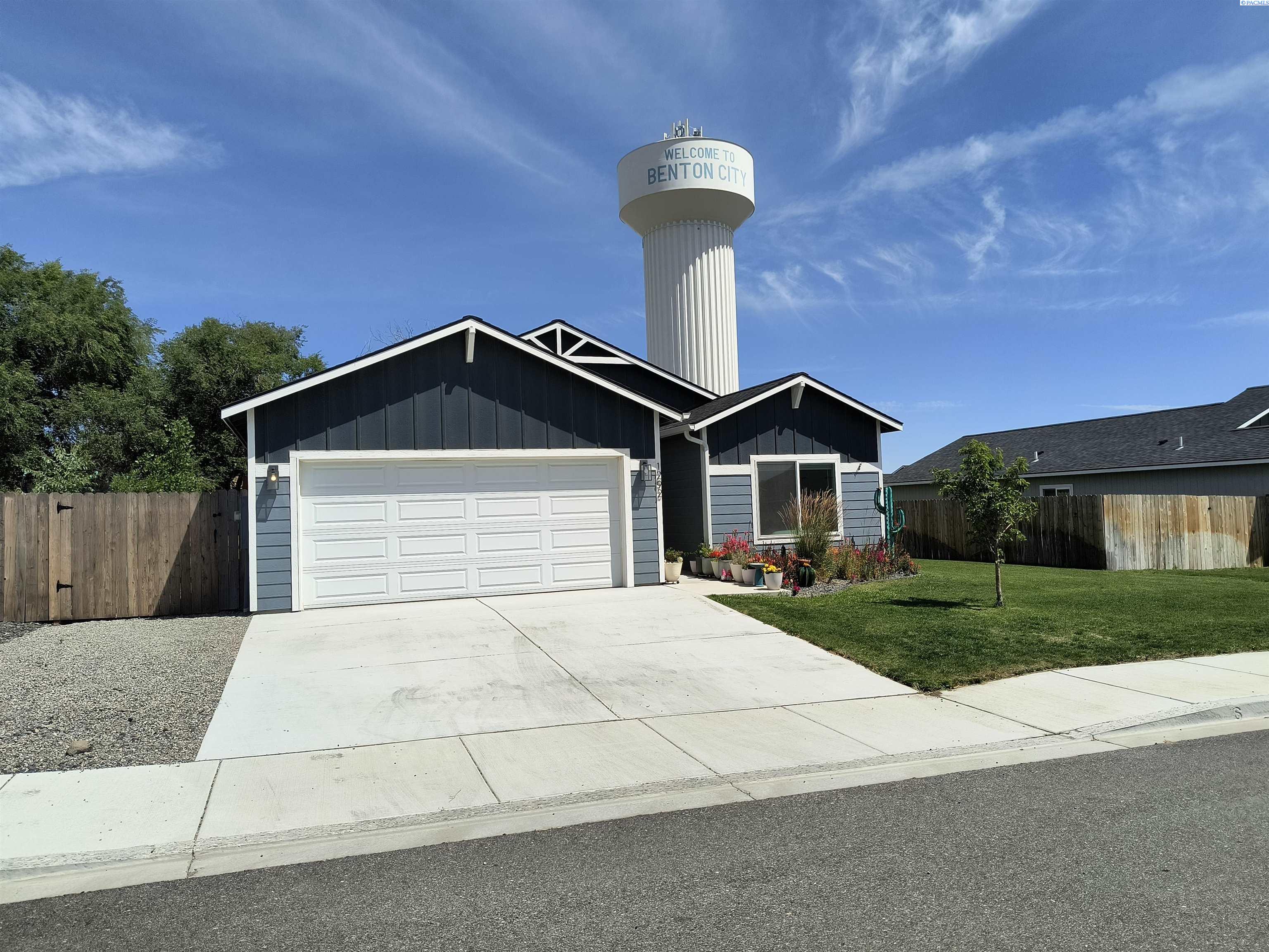 1292 Mary Ave