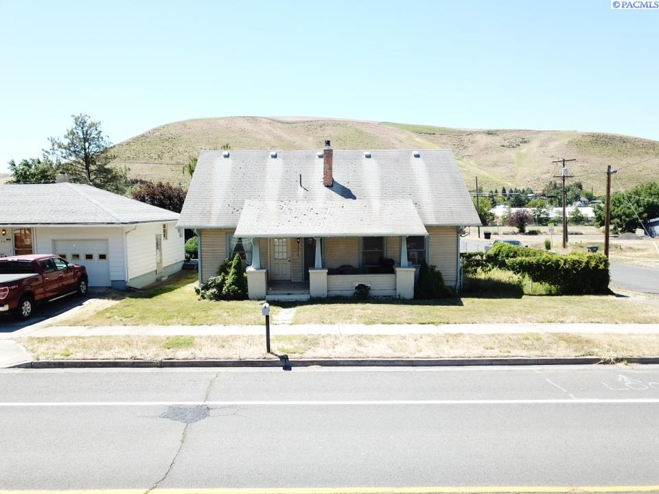 1212 Main Street