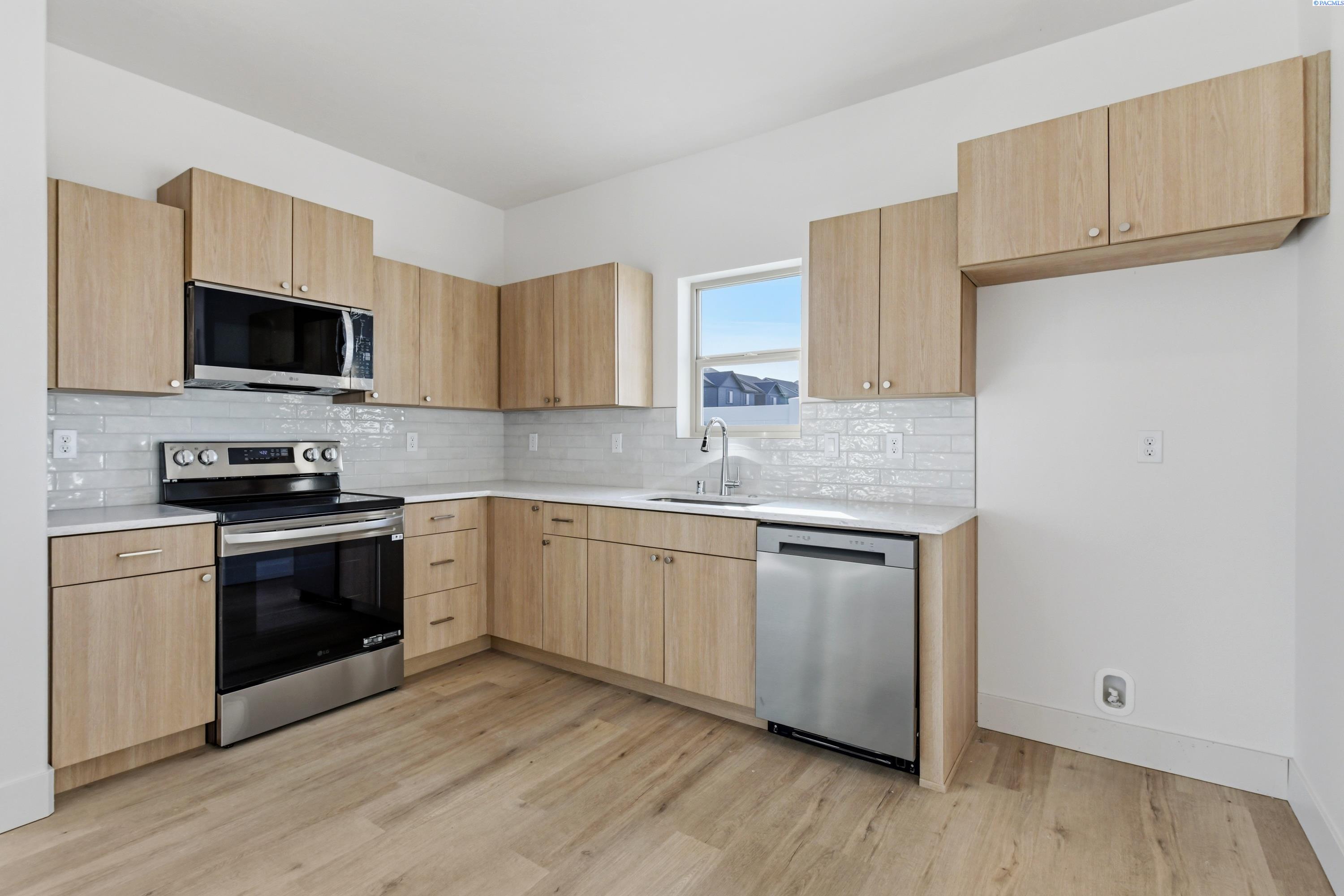 302 Kraus Ct