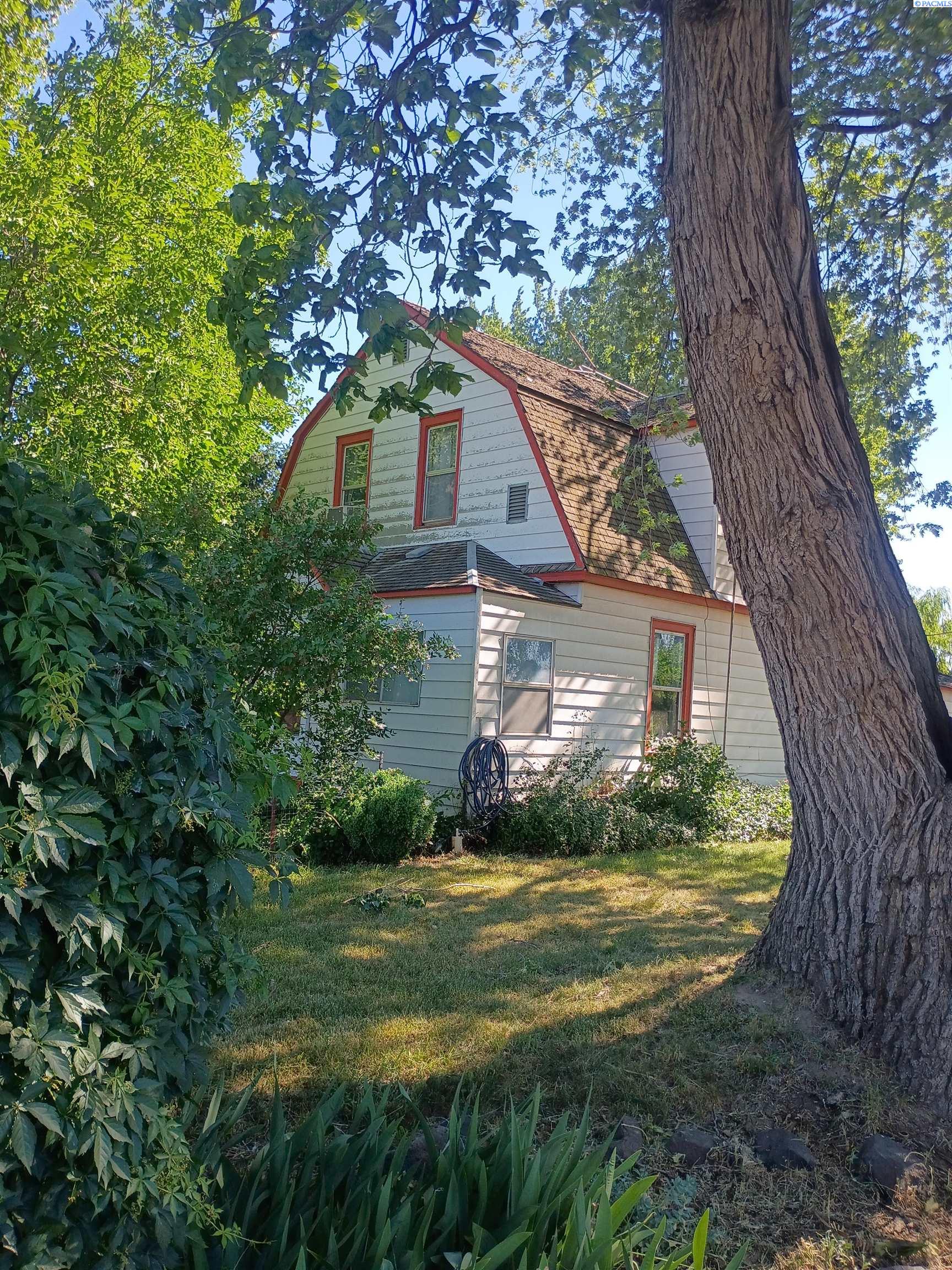 31 N McLean rd
