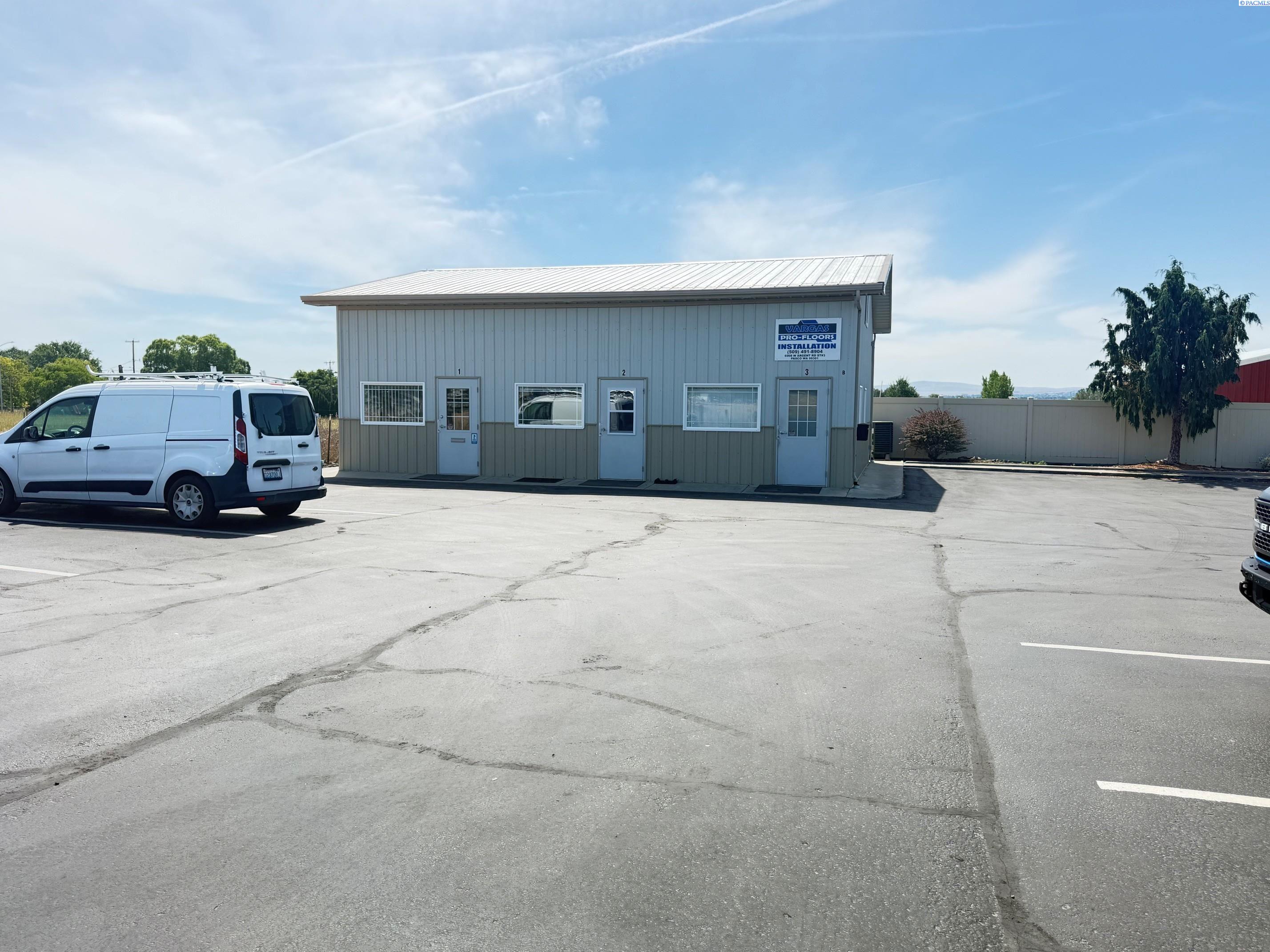 6908 W Argent