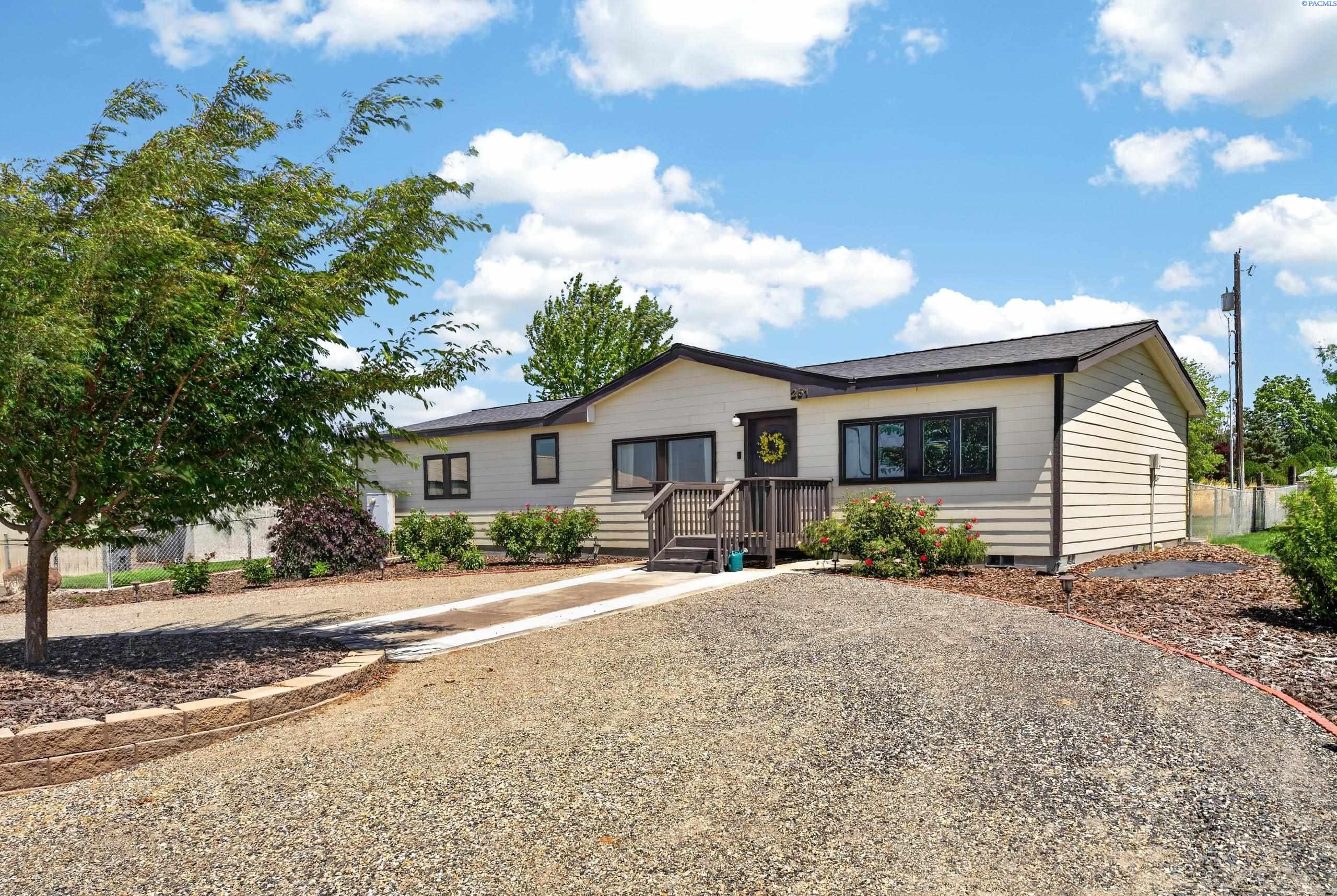 251 Hanson Loop
