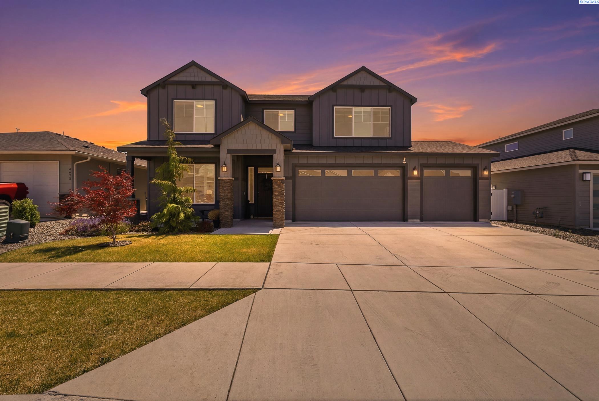 4689 White Drive