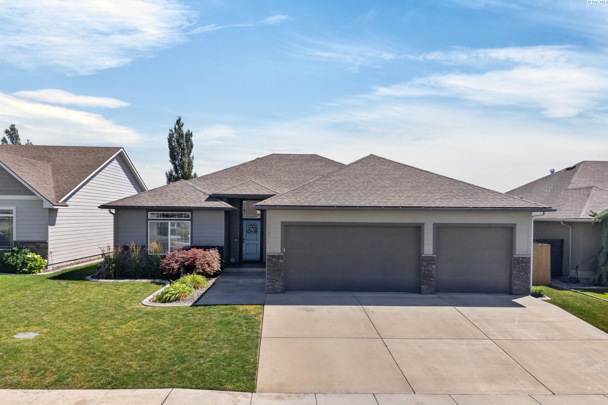 10251 W 17th Place