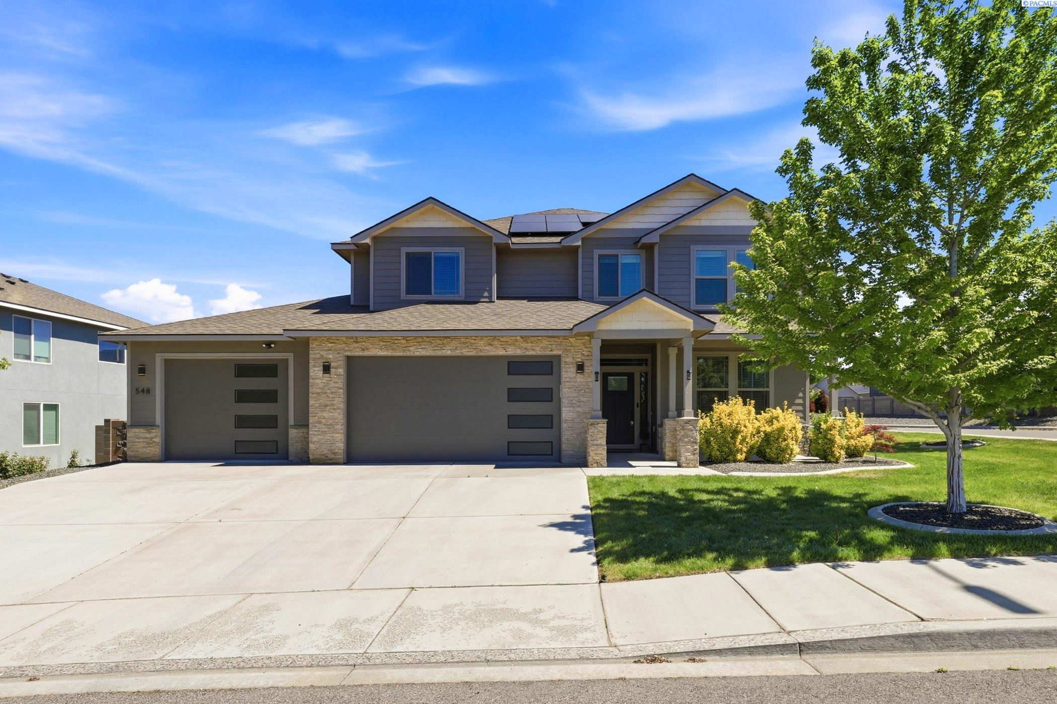 548 Athens Dr