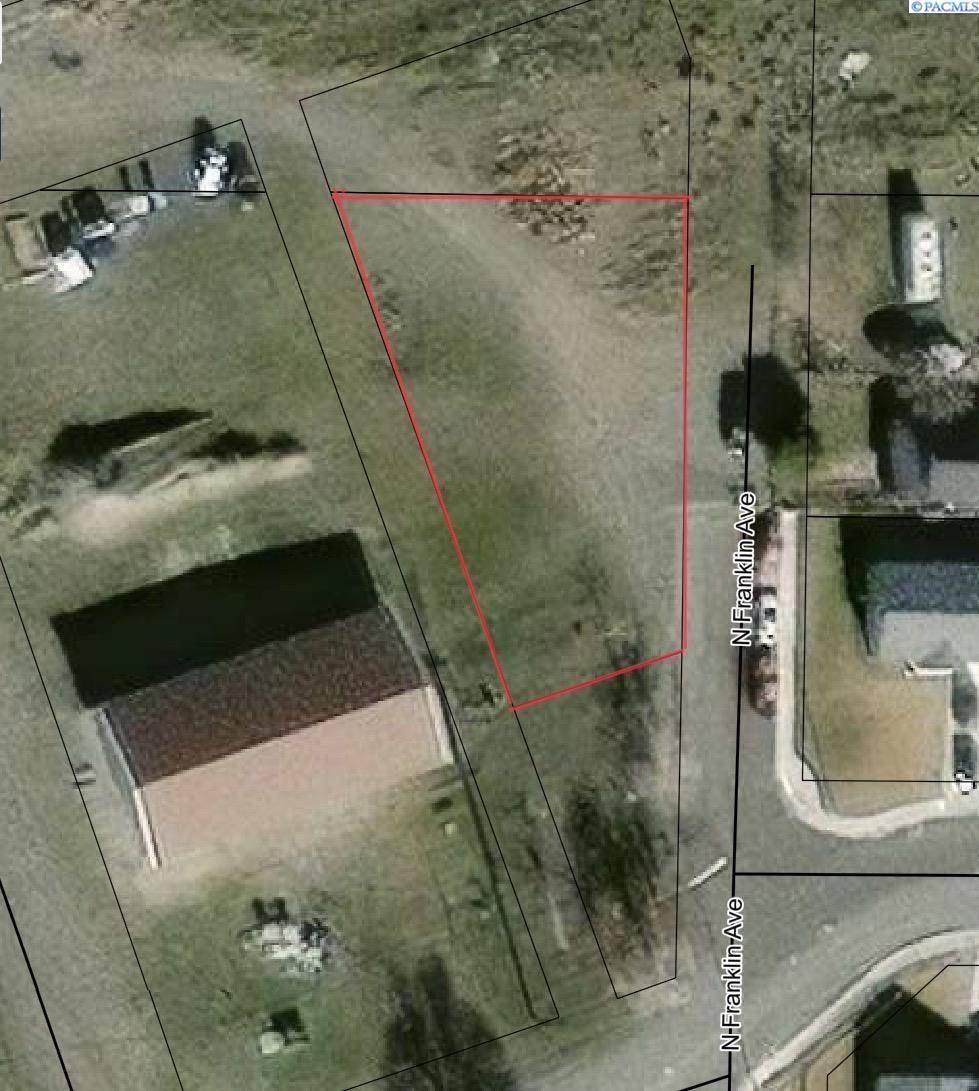NKA Lot 15-16 N Idaho
