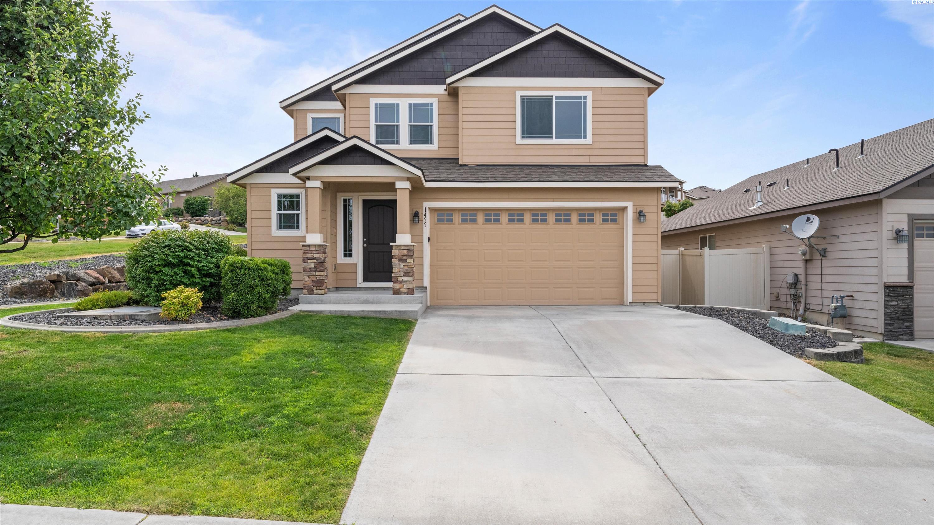 1455 Azalea ave