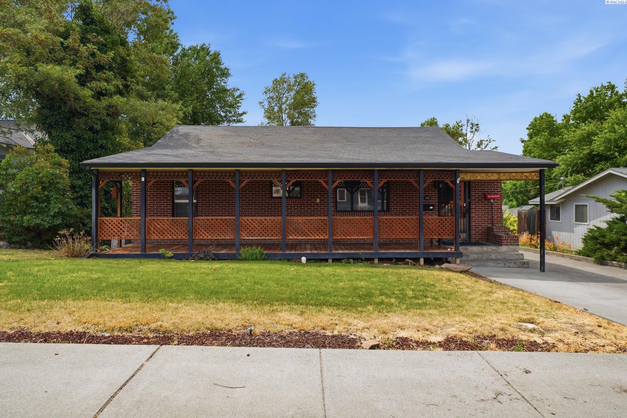 310 E 3rd Ave
