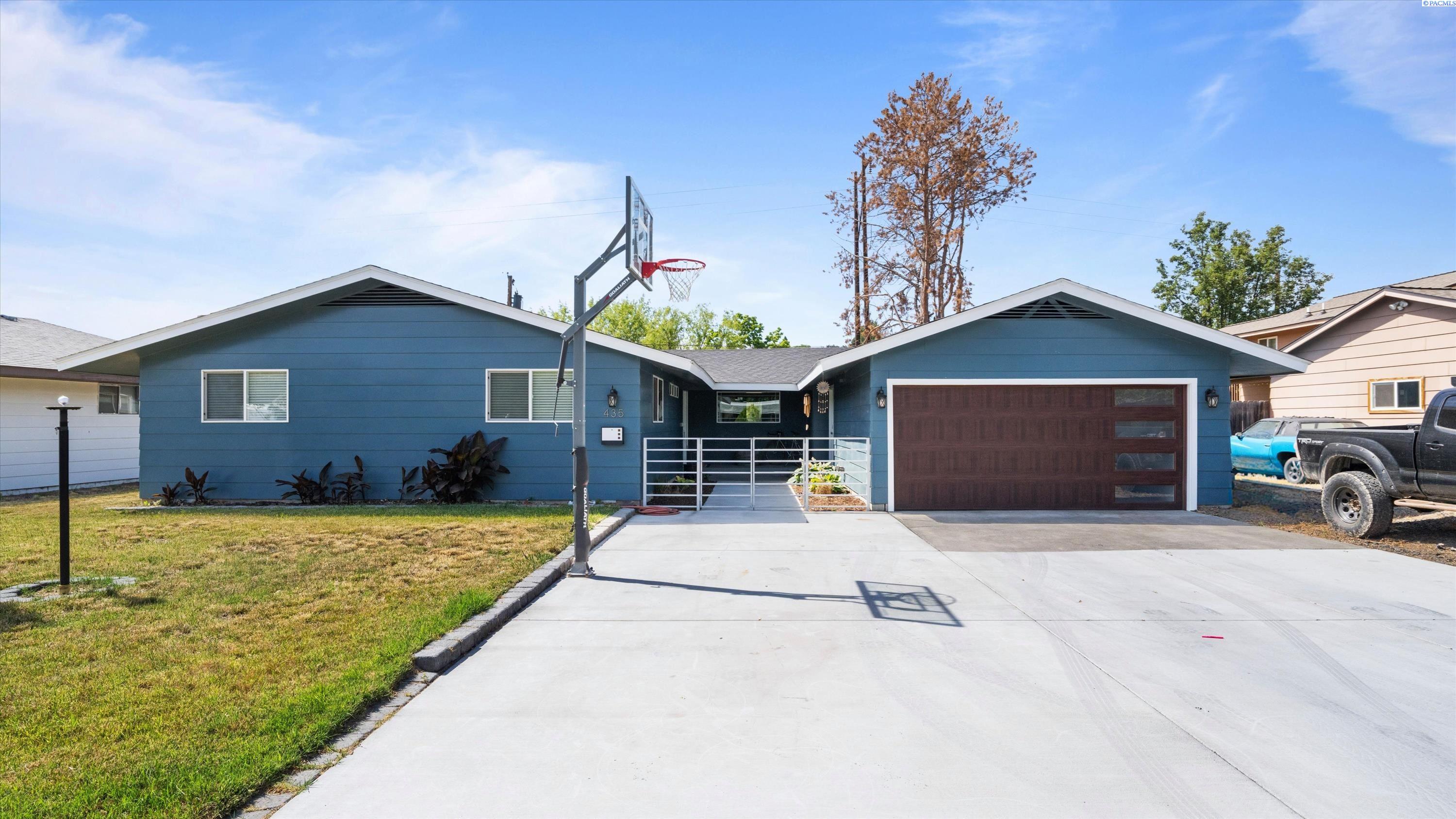 435 W 20th Ave