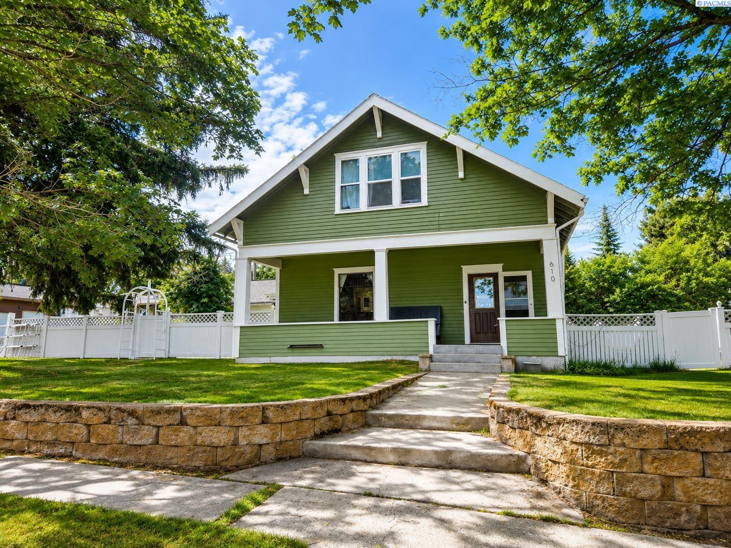 610 Fountain