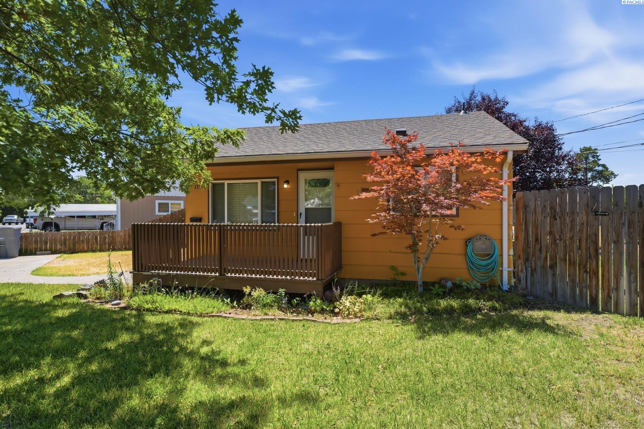1111 Potter Ave.