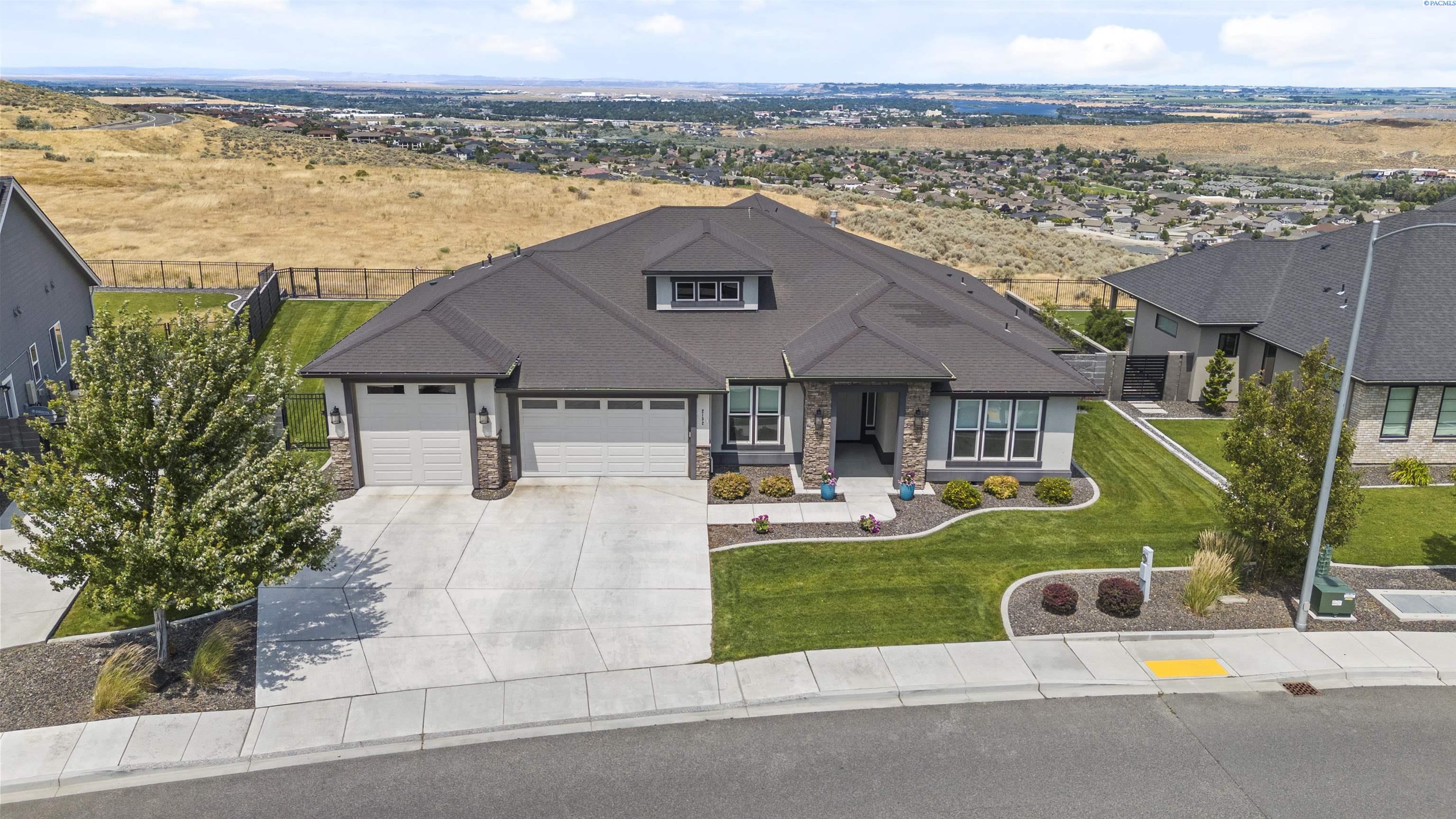 2132 Legacy Lane