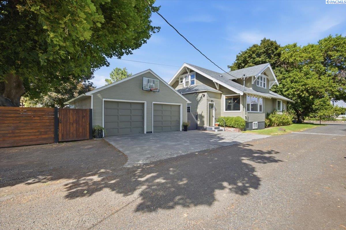 400 Coppei Ave.