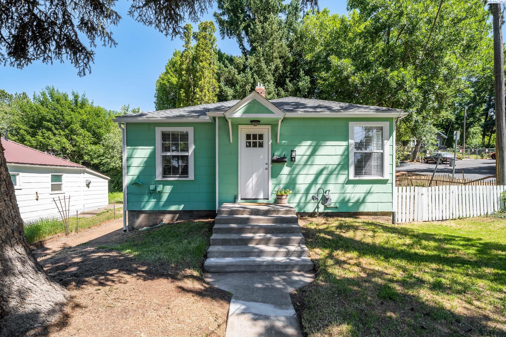 1320 NE Mcgee
