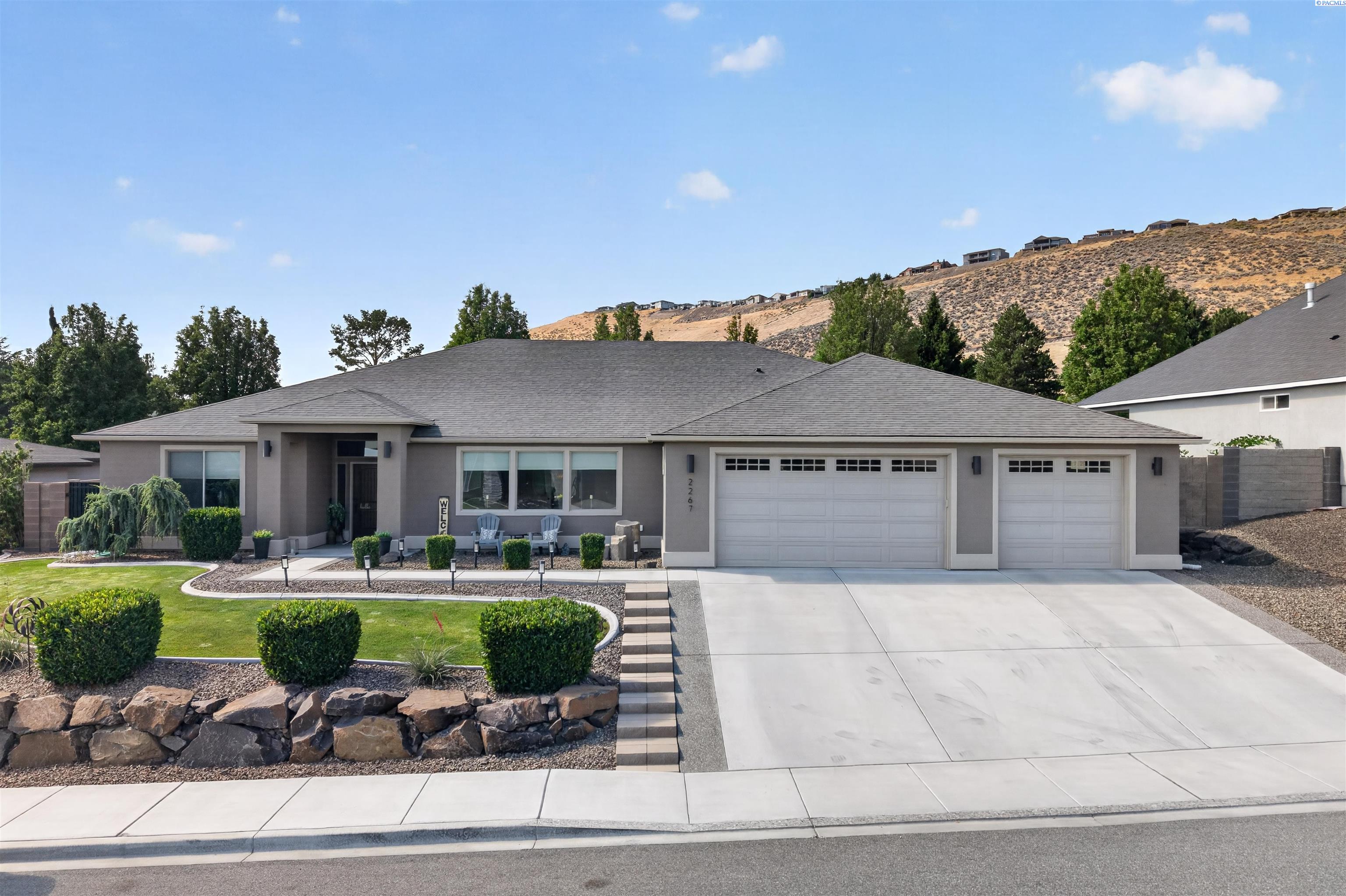 2267 Sky Meadow Ave