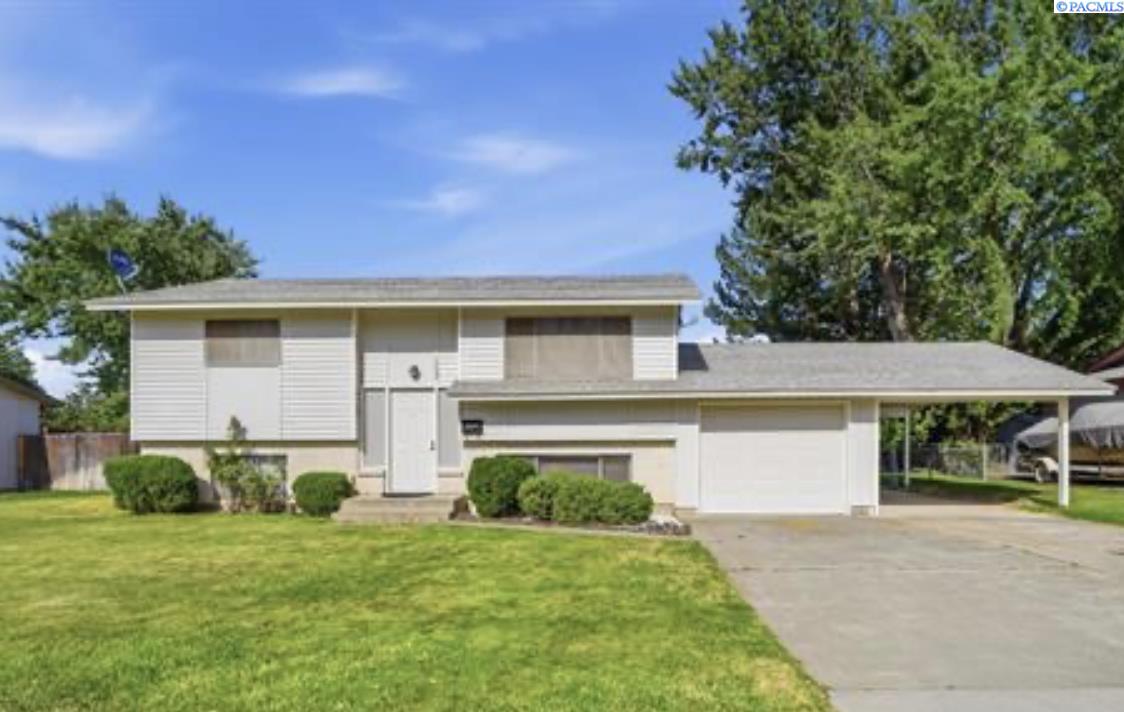 1960 Marshall Avenue