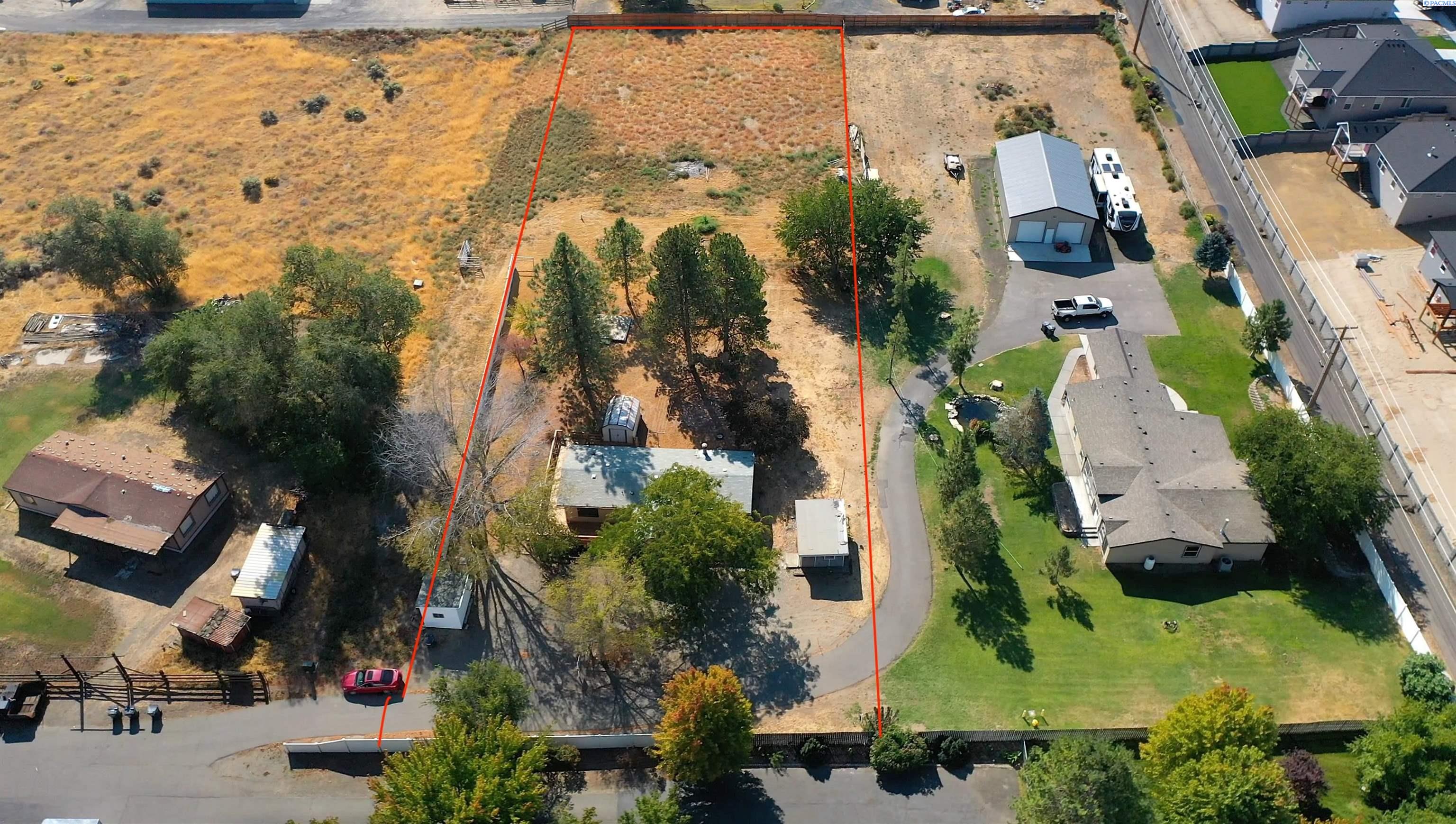 7606 Woodford Lane